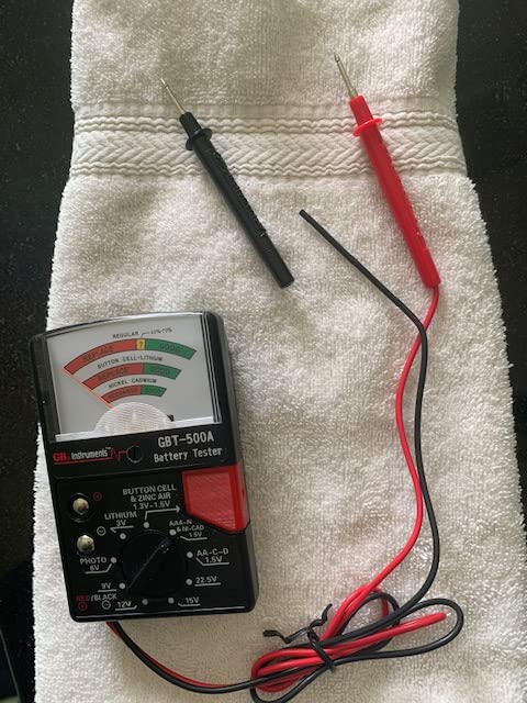 Gardner Bender GBT-500A Analog Battery Tester, 1.5V Button Cell/22.5 Photo/AA/AAA/12V/9V/Lantern Cells & More, 14 Battery Range customer photo 2