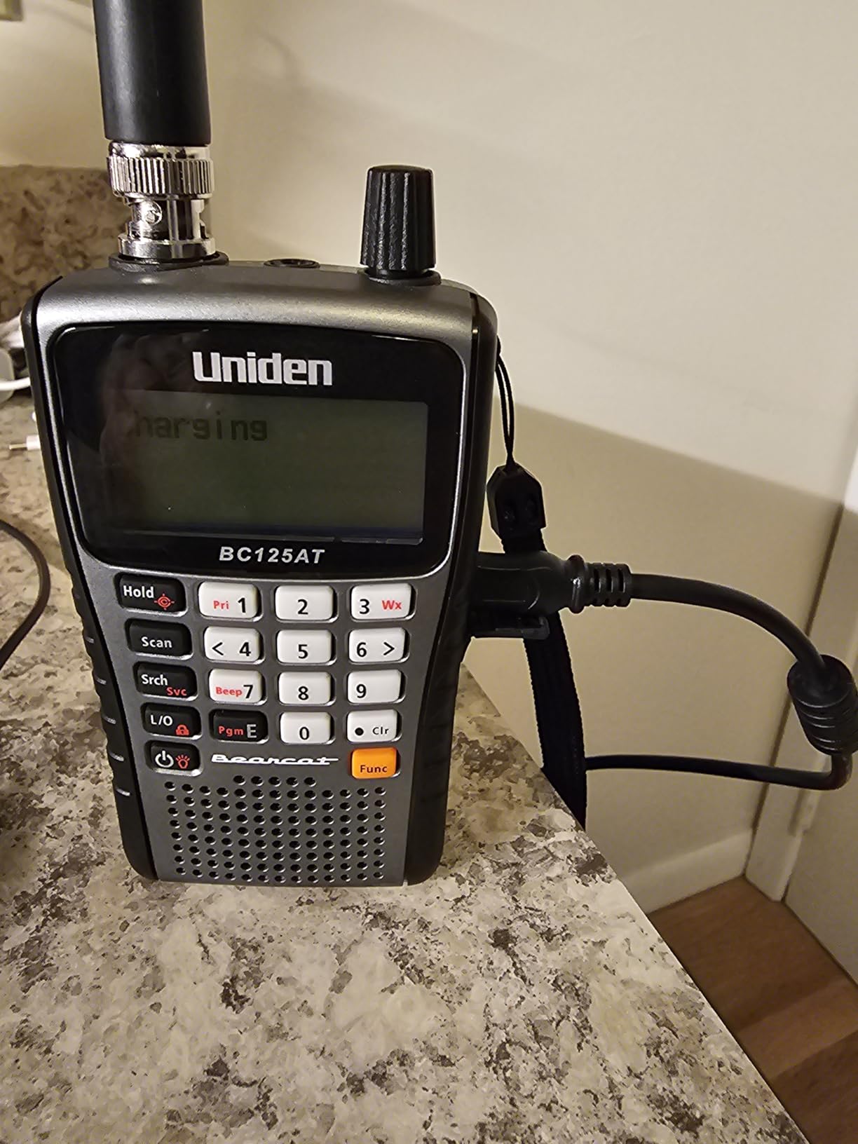 Uniden Bearcat BC125AT Handheld Scanner, 500-Alpha-Tagged Channels, Close Call Technology, PC Programable, Aviation, Marine, Railroad, NASCAR, Racing, and Non-Digital Police/Fire/Public Safety customer photo 2
