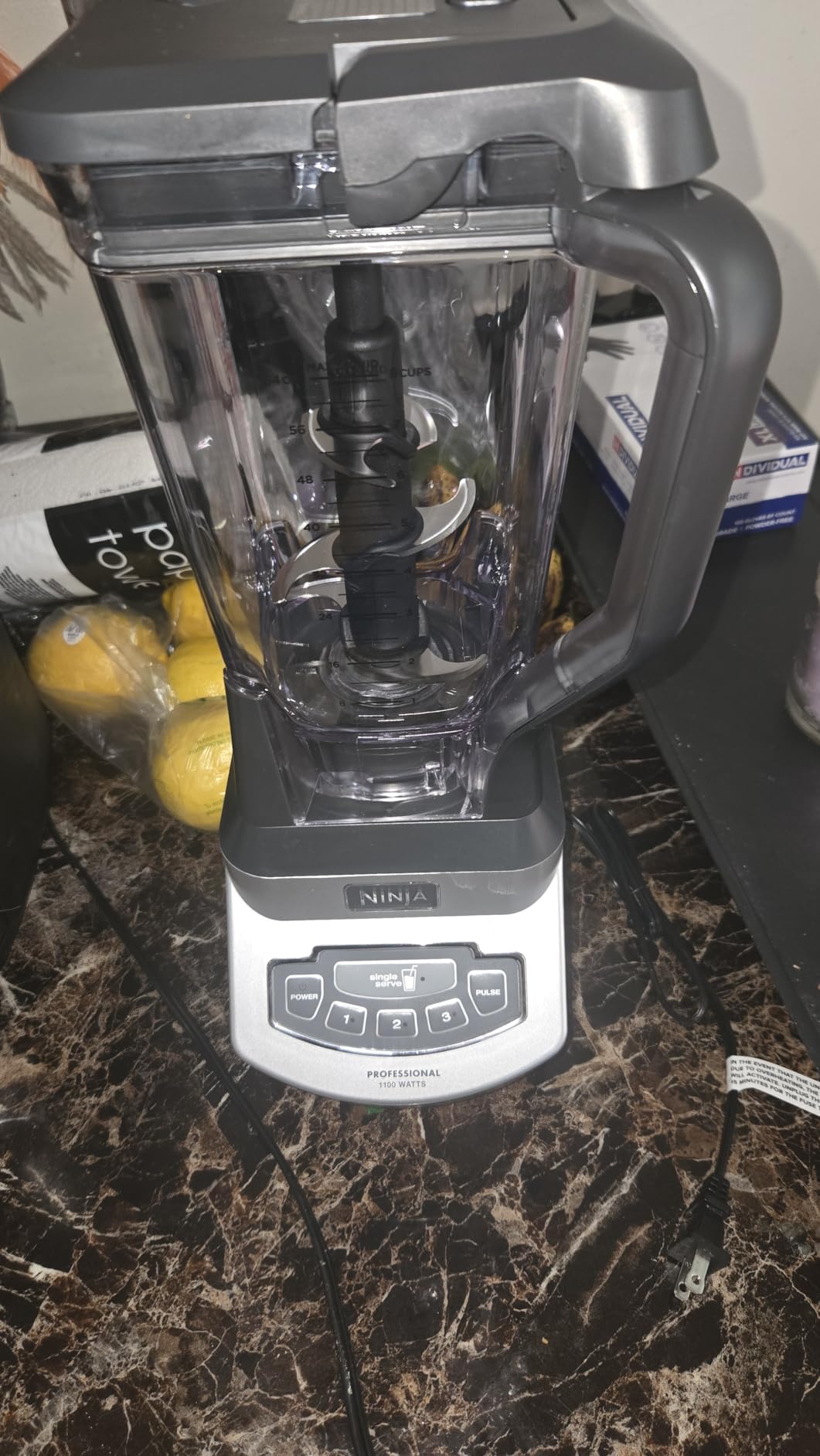 Ninja BL660 Professional Compact Smoothie & Food Processing Blender, 1100-Watts, 72oz Pitcher, (2) 16oz To-Go Cups customer photo 1