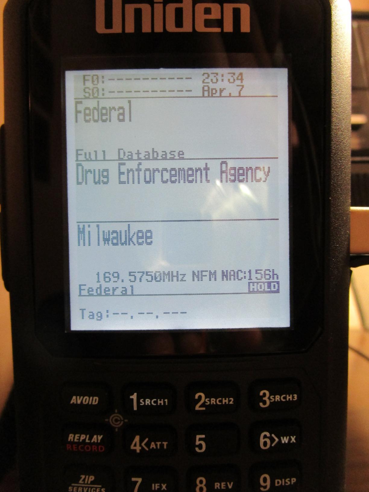 Uniden BCD436HP HomePatrol Series Digital Handheld Scanner. TrunkTracker V, Simple Programming, S.A.M.E. Emergency/Weather Alert, Covers USA and Canada customer photo 2