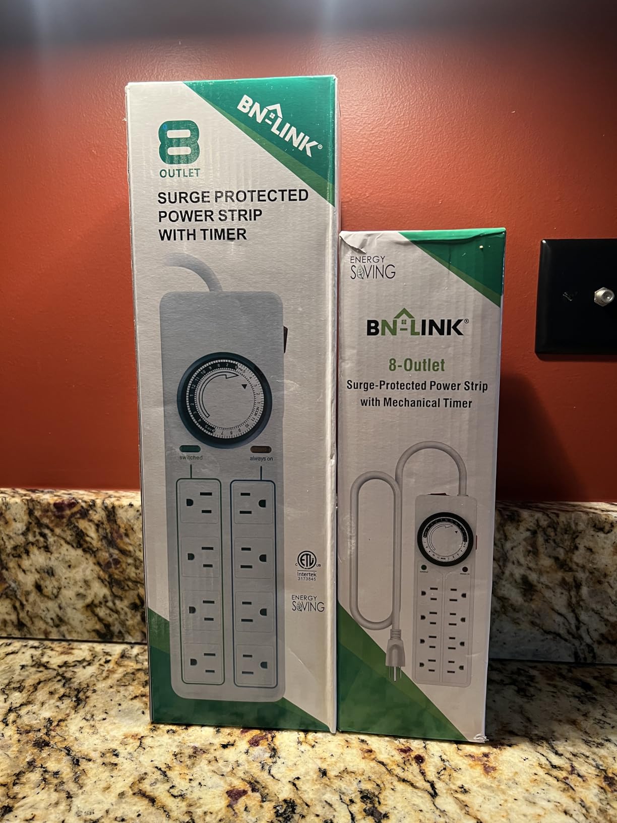 BN-LINK 8 Outlet Surge Protector with Mechanical Timer, 4FT Cord, 1875W/10A customer photo 2