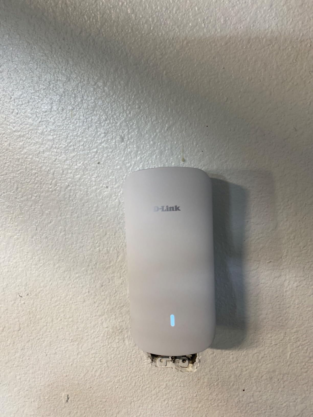 D-Link AX3000 Mesh WiFi 6 Range Extender, Up to 13,999 sq. ft. for Longer Range, Broad Compatibility, Gigabit Ethernet Port, Internet Signal Booster, Wireless Dual-Band Repeater (E30) customer photo 2