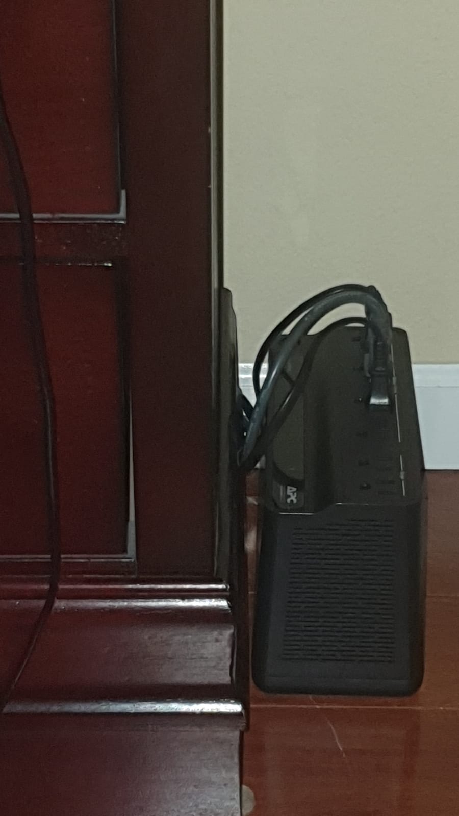 APC UPS 425VA/225W Battery Backup for Router, Small Electronics, BE425M | 425VA UPS backup battery, 15 minute runtime (@100W). Small UPS for Wi-Fi routers, modems & home electronics; surge protection customer photo 2