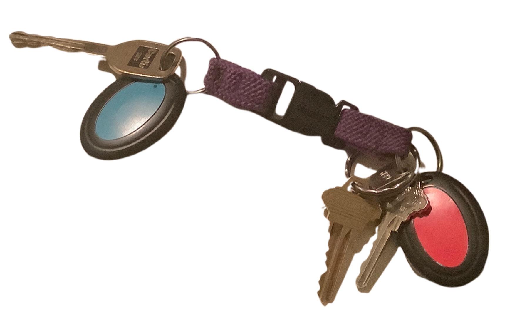 Key Finder TV Remote Control Finder, No Smartphone Needed Easy to Use Suitable for The Elderly 80dB RF Locator Device, Key Finders Make Noise Keychain Tracker/Wallet Finder customer photo 1