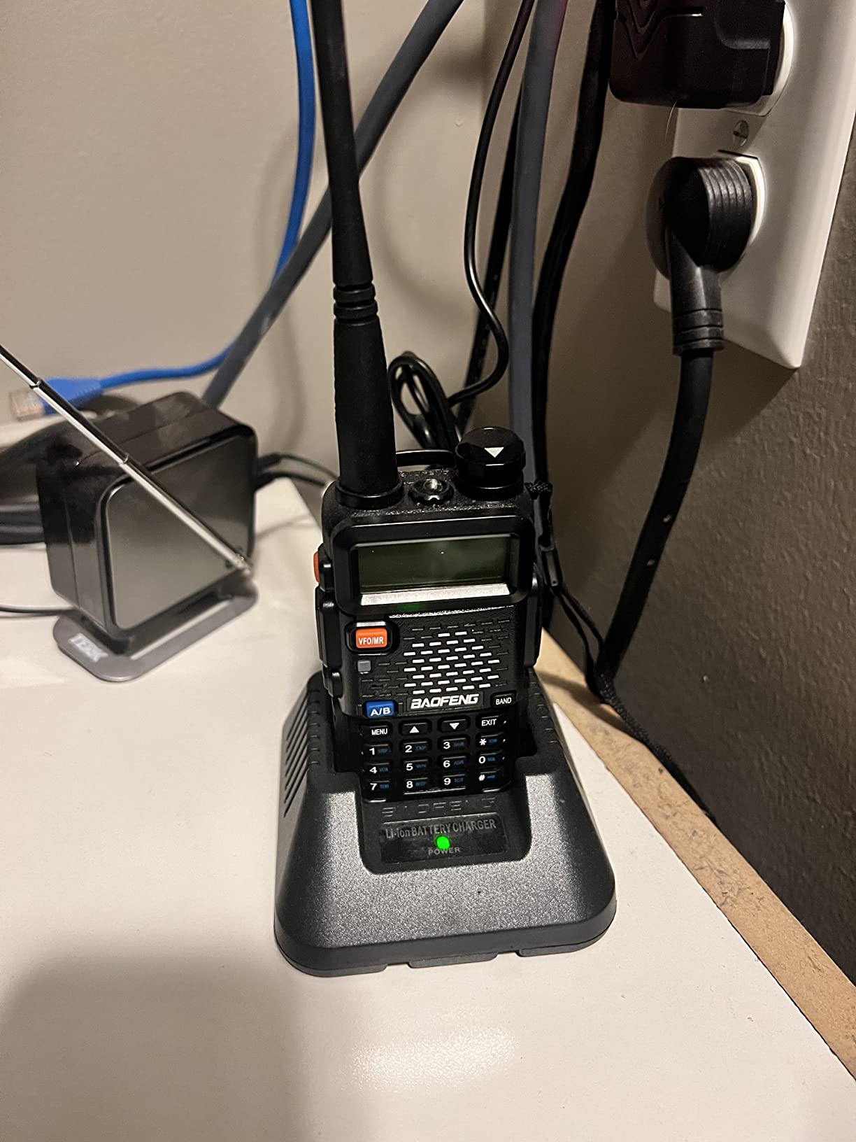 Baofeng UV-5R Two Way Radio Dual Band 144-148/420-450Mhz Walkie Talkie 1800mAh Li-ion Battery(Black) customer photo 2