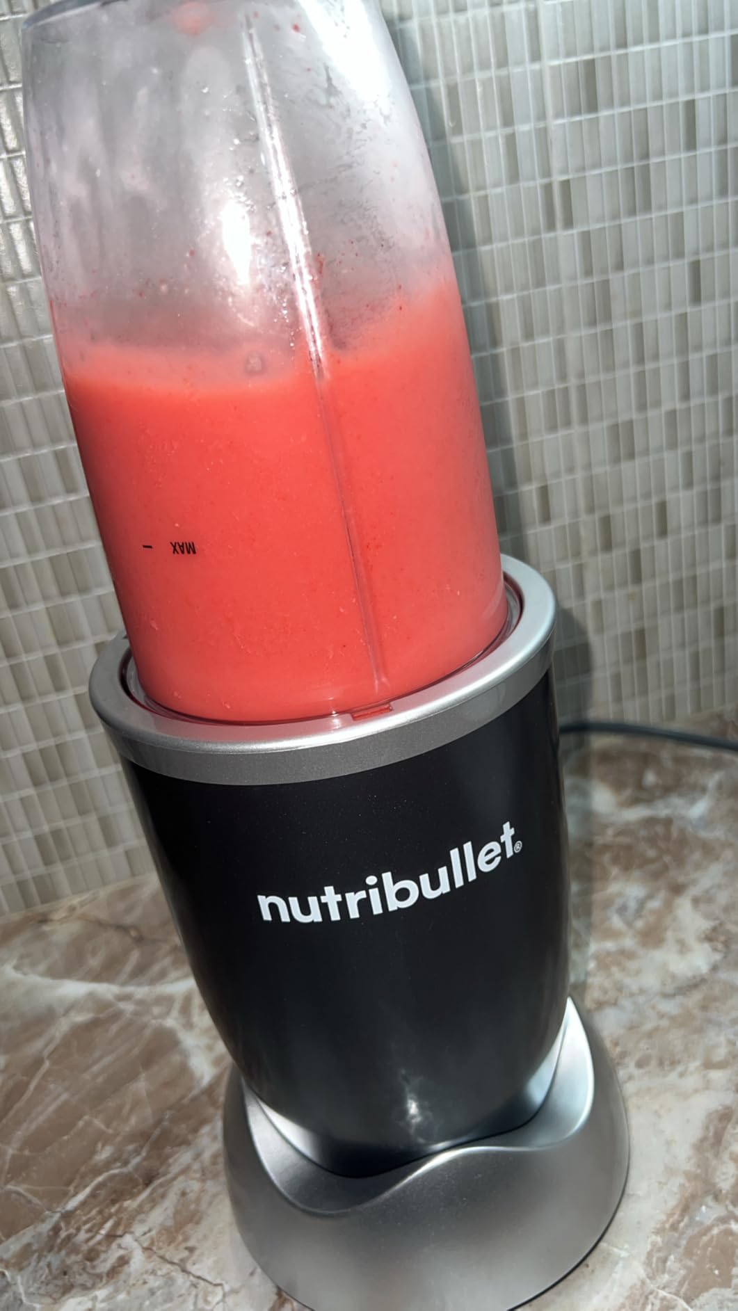 Nutribullet Personal Blender, Shakes, Smoothies, Food Prep, and Frozen Blending, 24 Ounces, 600 Watt customer photo 2