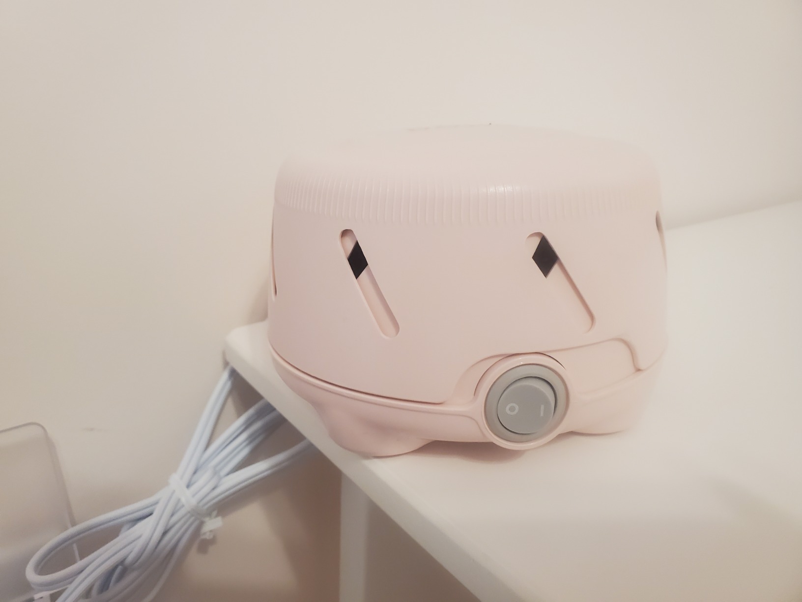 Yogasleep Dohm Uno White Noise Sound Machine, Real Fan Inside for Non-Looping White Noise, Sleep Aid, Office Privacy & Meditation for Adults & Baby, Registry Gift (White) customer photo 1