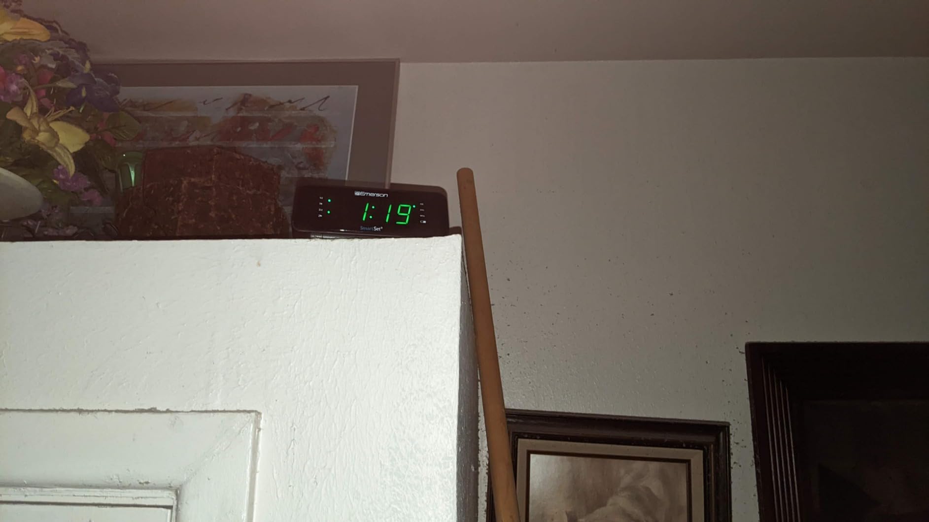 Emerson CKS1900 SmartSet Dual Alarm Clock Radio with AM/FM Digital Tuning, Auto Time Setting, 20 Presets, Jade Green LED Display, Snooze, Sleep Timer & Battery Backup customer photo 2