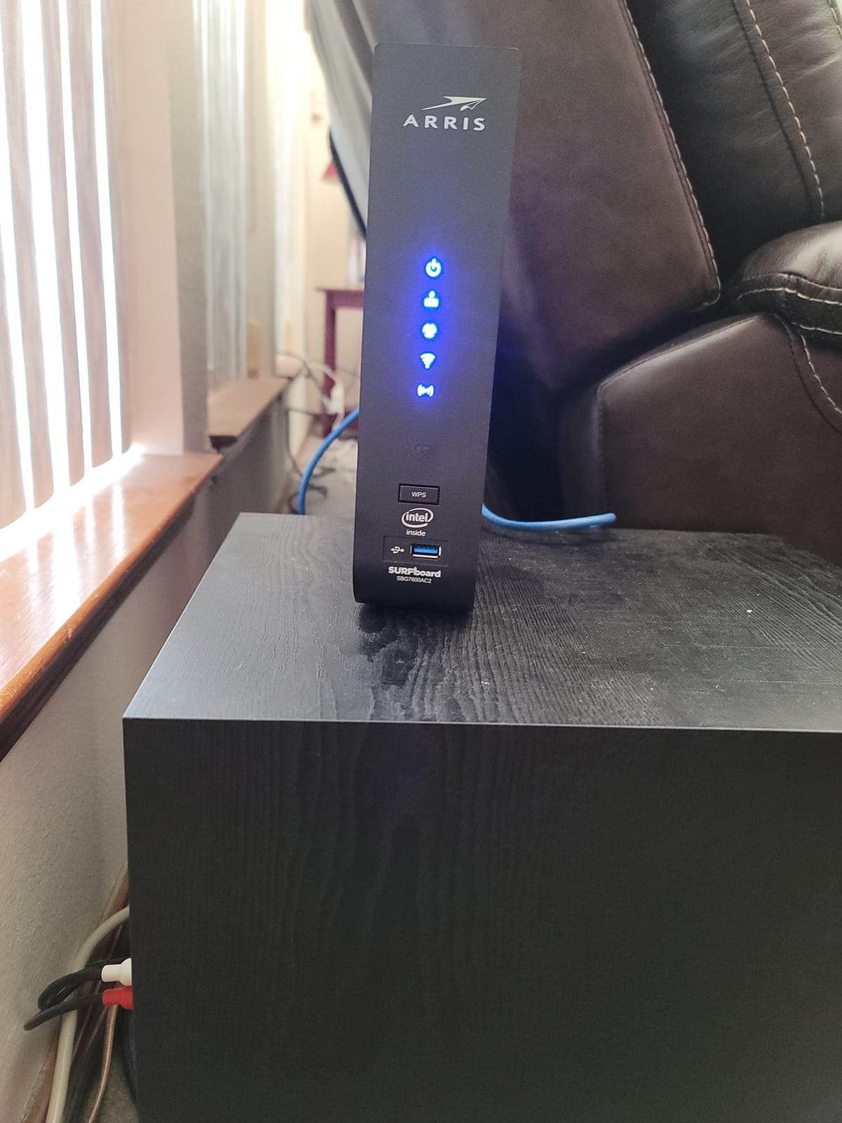 ARRIS (SBG7600AC2) - Cable Modem Router Combo - DOCSIS 3.0 & AC2350 WiFi, Four 1 Gbps Ports, 800 Mbps Max Internet Speeds customer photo 2