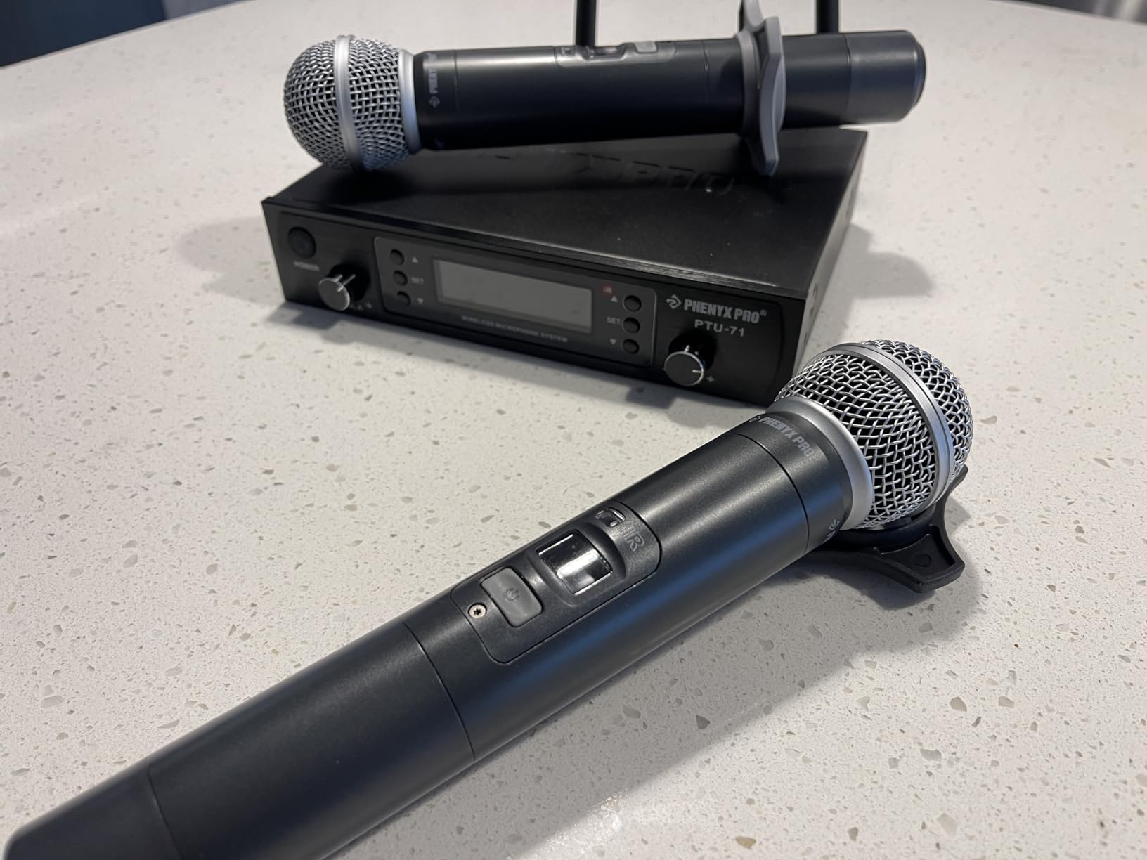 Phenyx Pro Dual UHF Auto Scan Handheld Wireless Microphone System PTU-71-2H customer photo 1