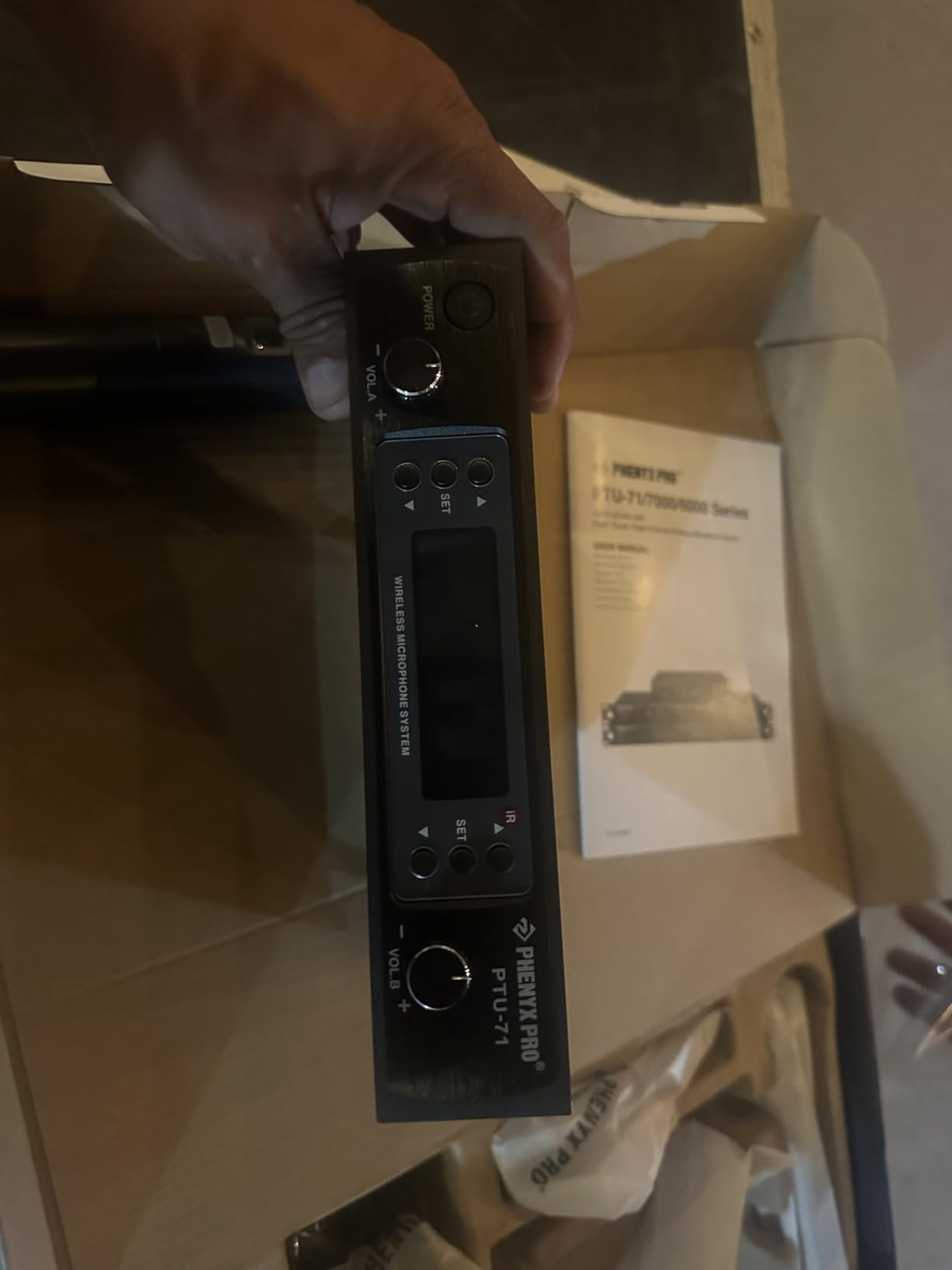 Phenyx Pro Dual UHF Auto Scan Handheld Wireless Microphone System PTU-71-2H customer photo 2