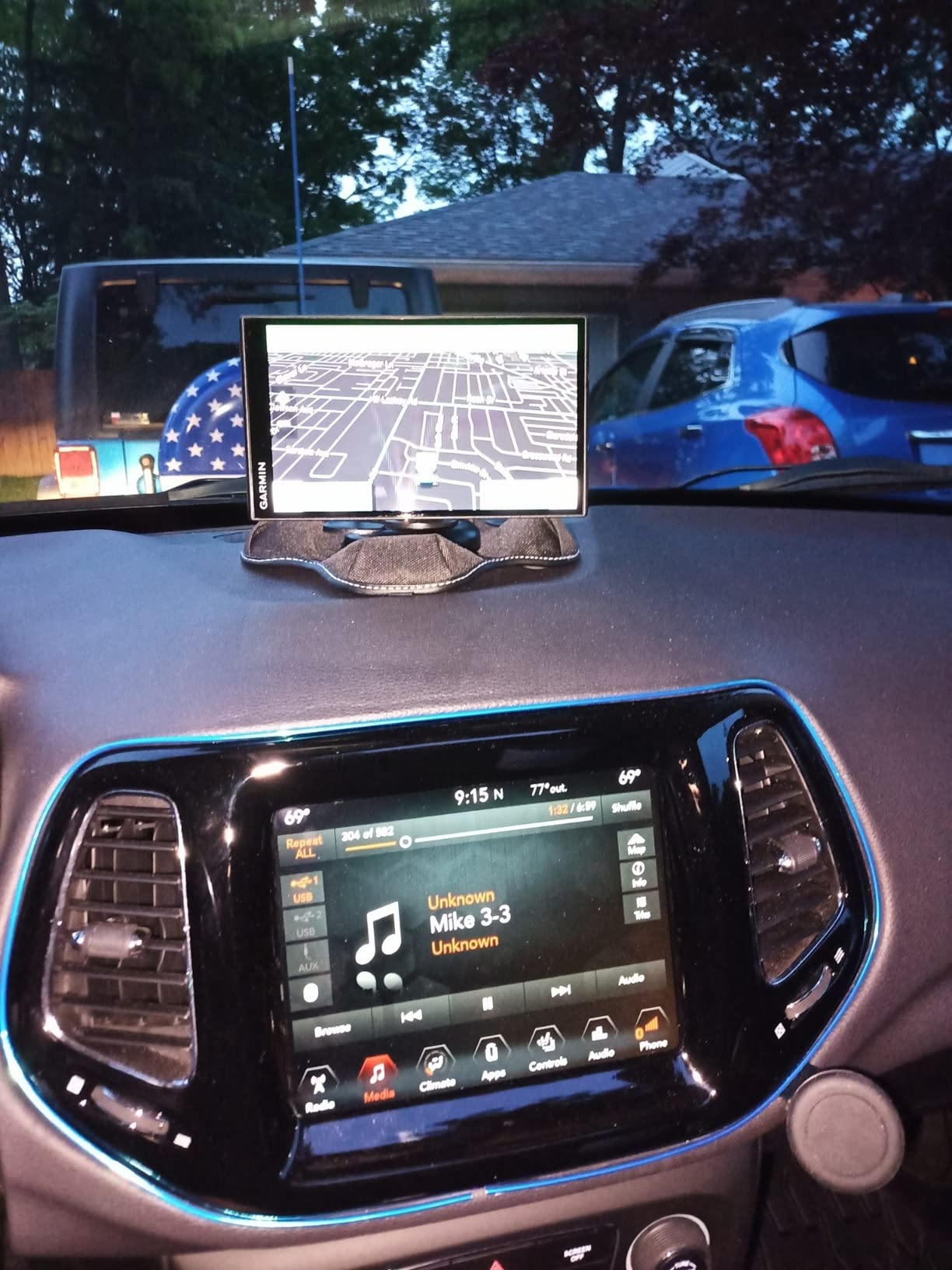 Garmin DriveSmart 55 and Traffic, GPS Navigator, 5.5