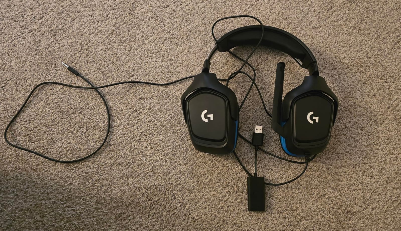 Logitech G432 Wired Gaming Headset, 7.1 Surround Sound, DTS Headphone:X 2.0, 50 mm Audio Drivers, USB and 3.5 mm Jack, Flip-to-Mute Mic, PC, Black customer photo 2