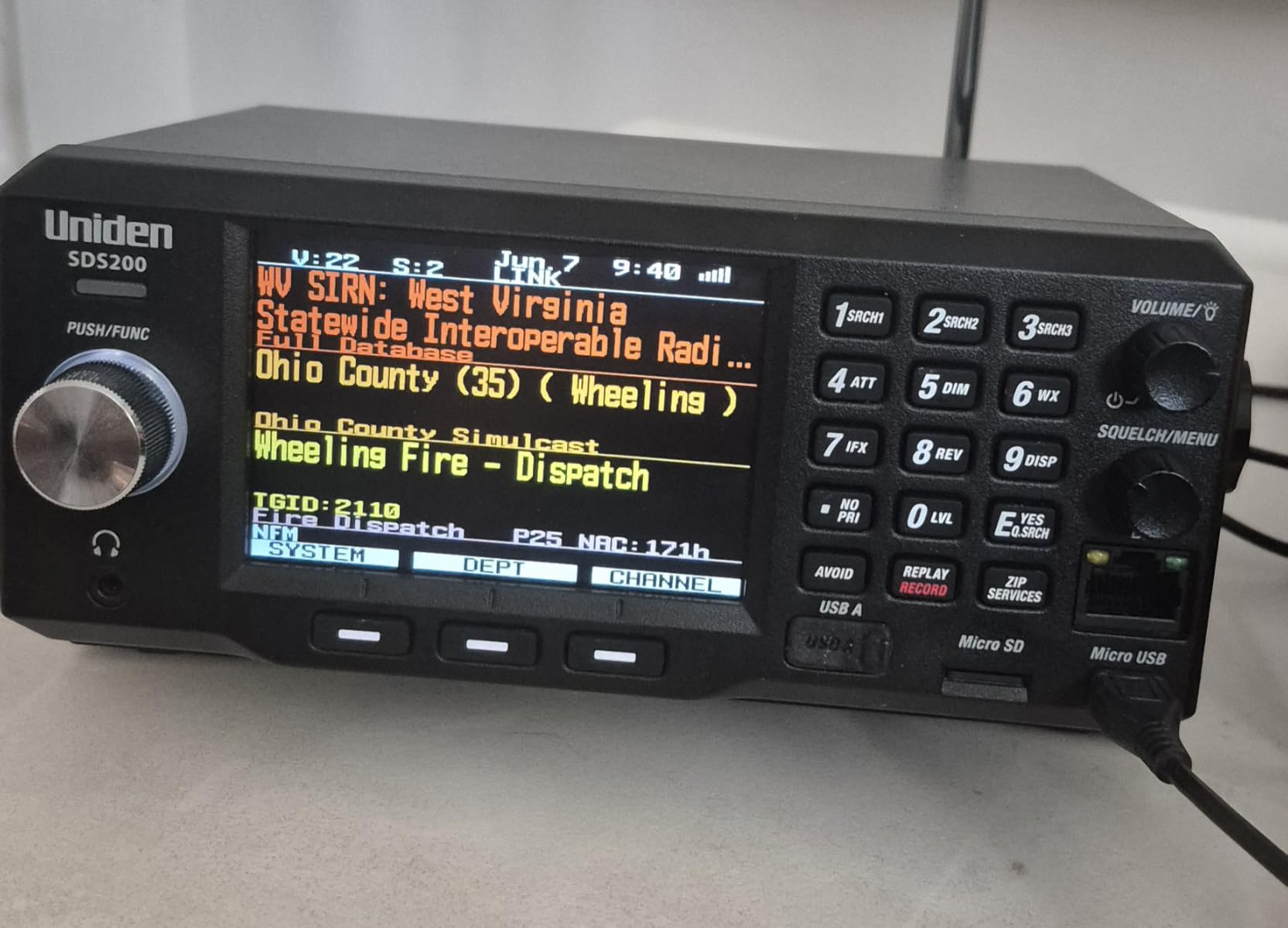 Uniden SDS200 True I/Q TrunkTracker X Base/Mobile Digital Scanner. Incredible Digital Performance. TrunkTracker X Technology Provides The Best Digital Decode Performance customer photo 1
