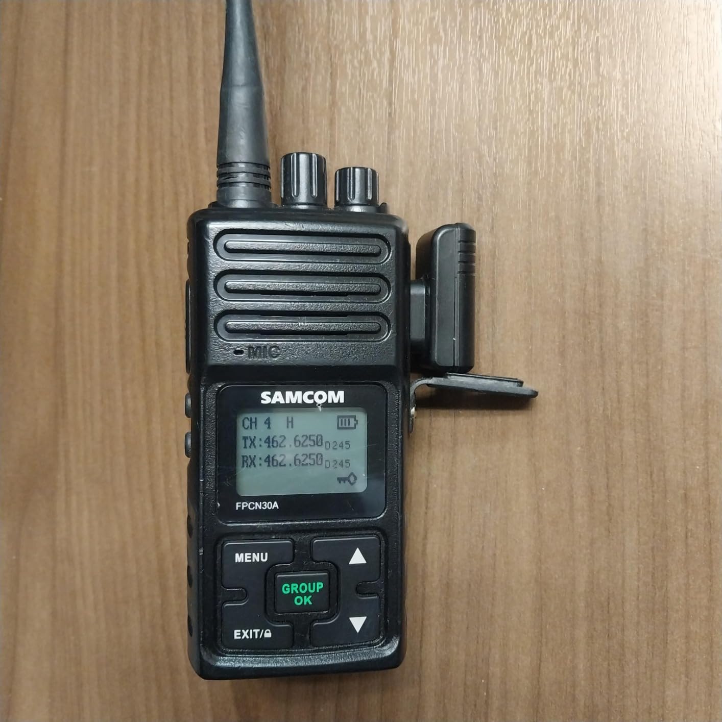 SAMCOM Programmable UHF Two Way Radios Long Range for Adults School, 9 Packs | 5W High Power, Professional Grade, Programmable, Group Call, Heavy Duty Walkie Talkies with Earpiece for Business Construction customer photo 2