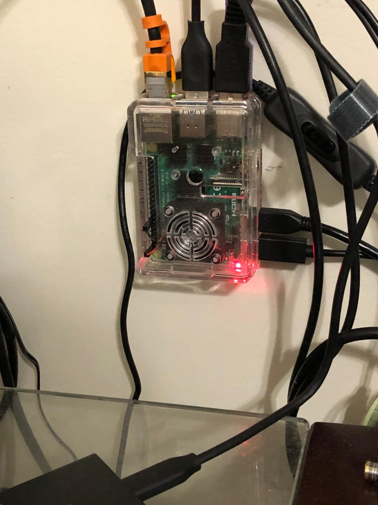 Vilros Raspberry Pi 4 Complete Starter Kit - 4GB RAM with Fan Cooled Case and 64GB Preloaded Micro SD Card customer photo 2