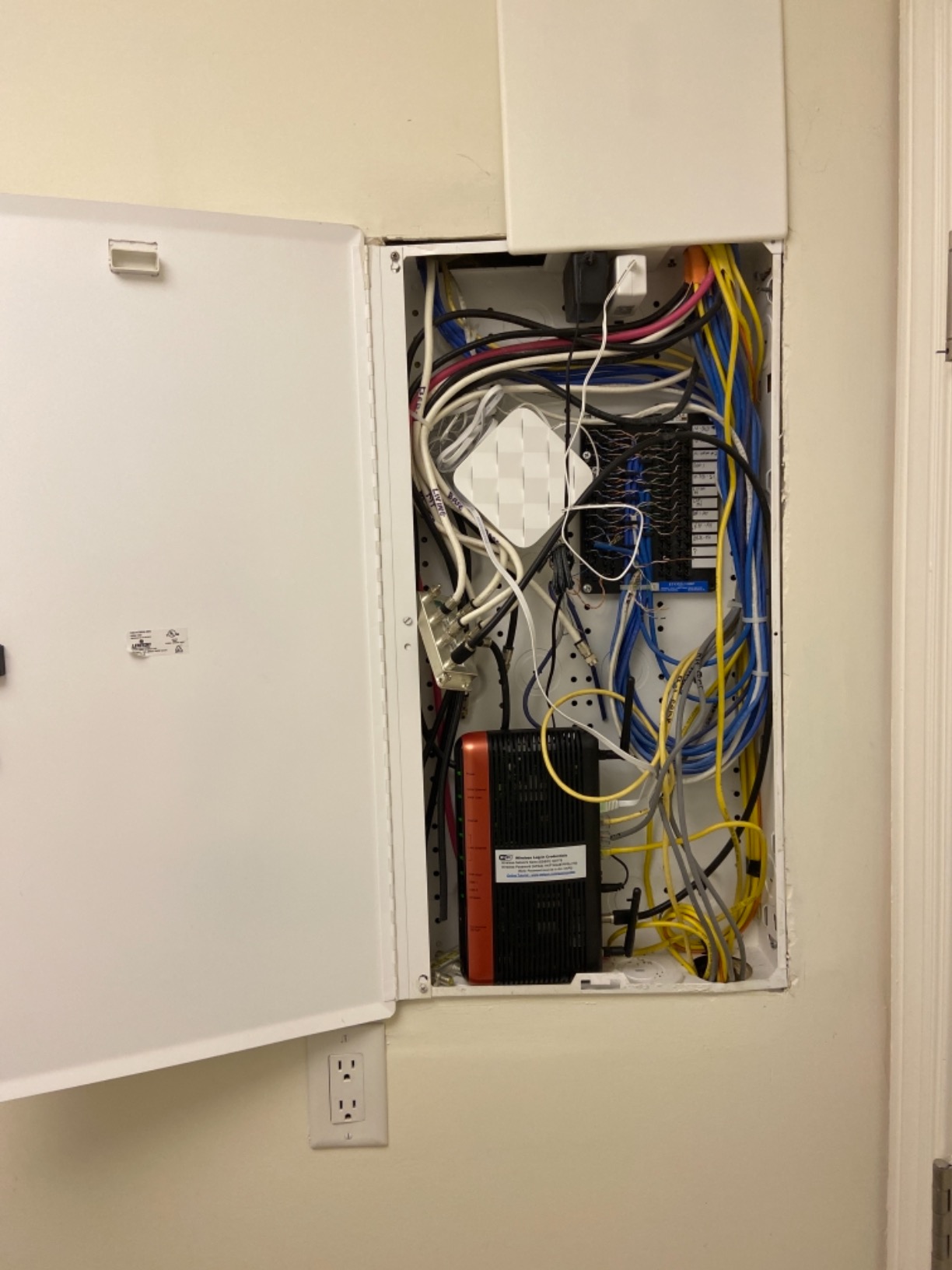 NETGEAR Orbi Whole Home Mesh WiFi System (RBK13) - Router Replacement Covers up to 4,500 sq. ft. with 1 Router & 2 Satellites customer photo 2