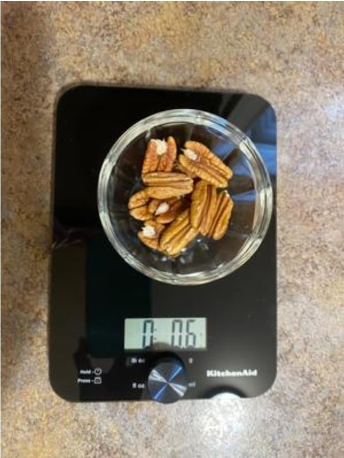 KitchenAid KQ908 Glass Surface 11 Pound Capacity Digital Kitchen and Food Scale, Scale for Food Ounces and Grams, Dry and Liquid Ingredients, Black customer photo 2
