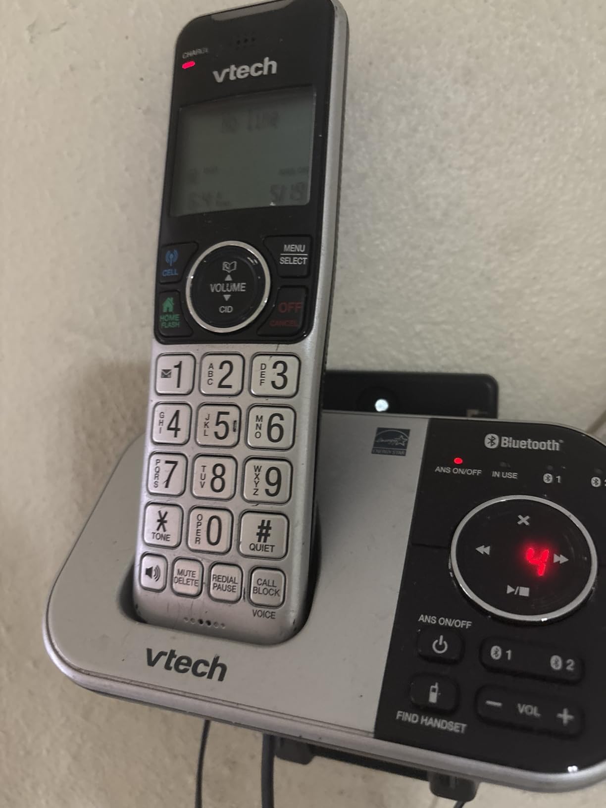 VTech VS112-27 2 Handset Cordless Phone with Answering Machine, Call Blocking, Caller ID, Intercom and Connect to Cell customer photo 2