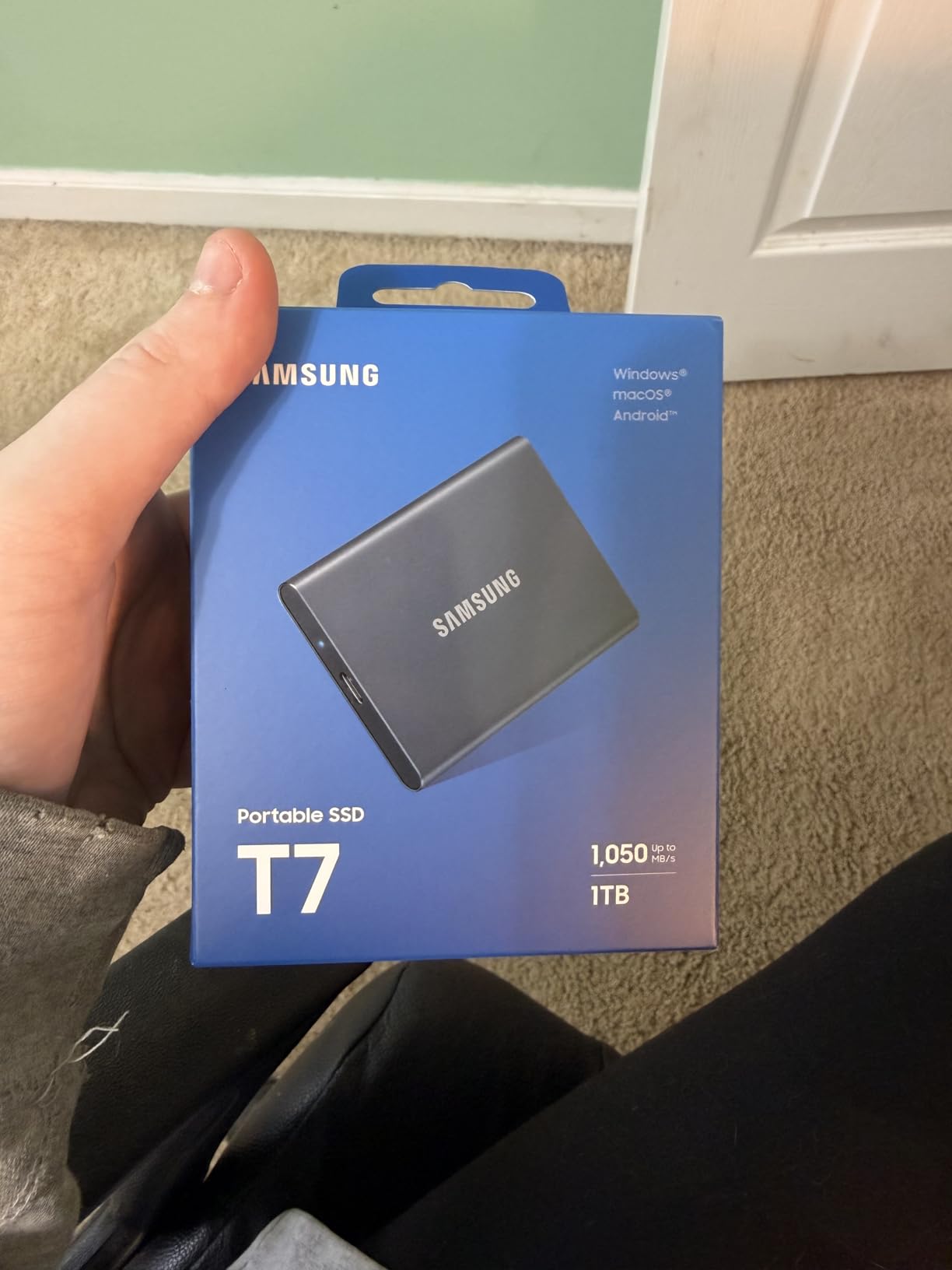 Samsung T7 Portable SSD, 1TB External Solid State Drive, Speeds Up to 1,050MB/s, USB 3.2 Gen 2, Reliable Storage for Gaming, Students, Professionals, MU-PC1T0T/AM, Gray customer photo 2