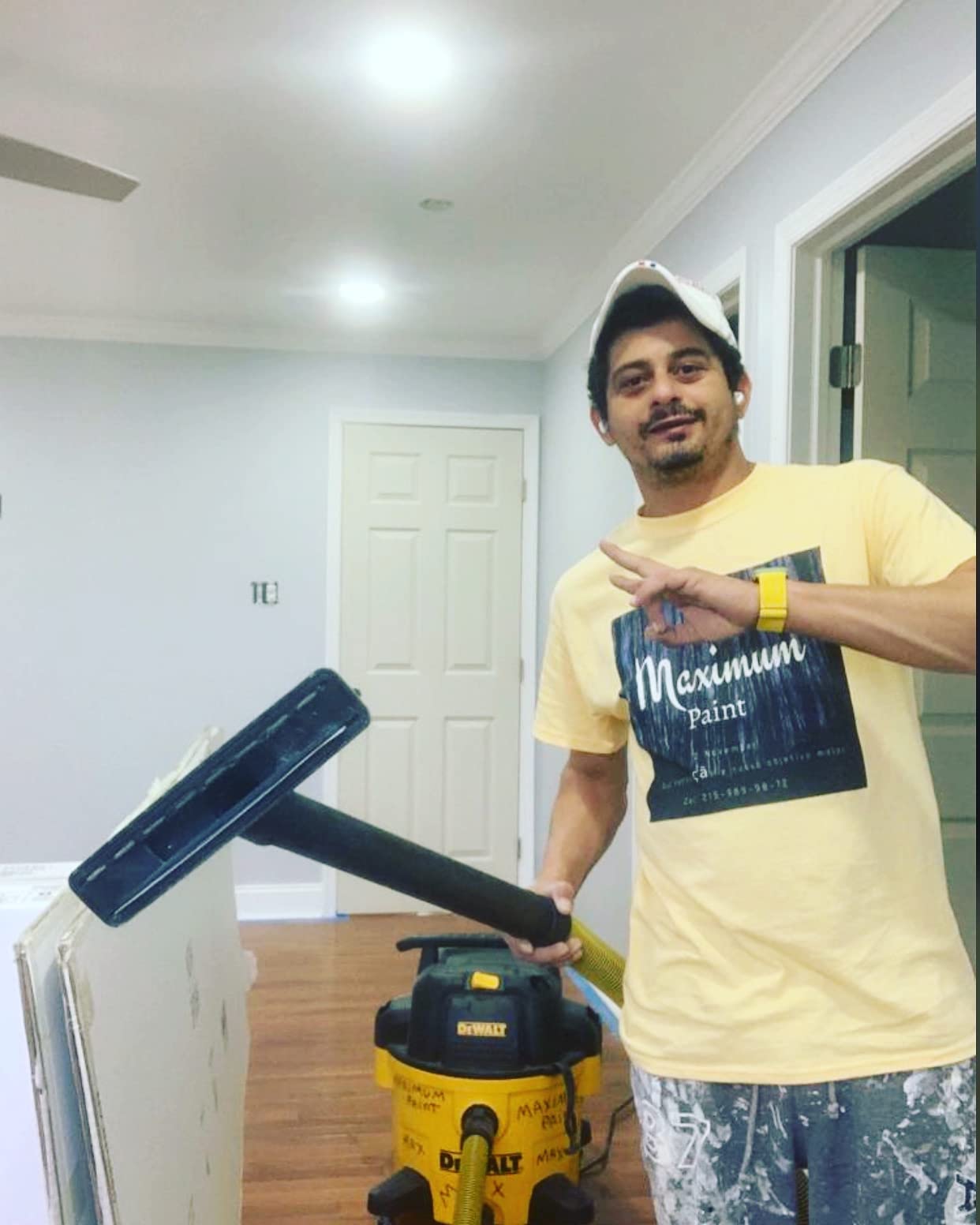 DEWALT 9 Gallon Wet/Dry VAC, Heavy-Duty Shop Vacuum with Attachments, 5 Peak HP, with Blower Function, DXV09PA customer photo 2