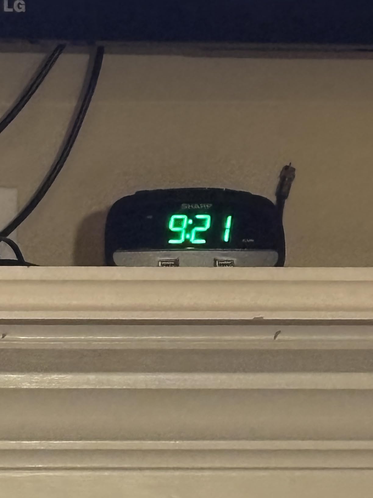 Sharp Digital Alarm Clock with Dual USB Fast Charge Ports, Green LED Display, 3-step Dimmer customer photo 1