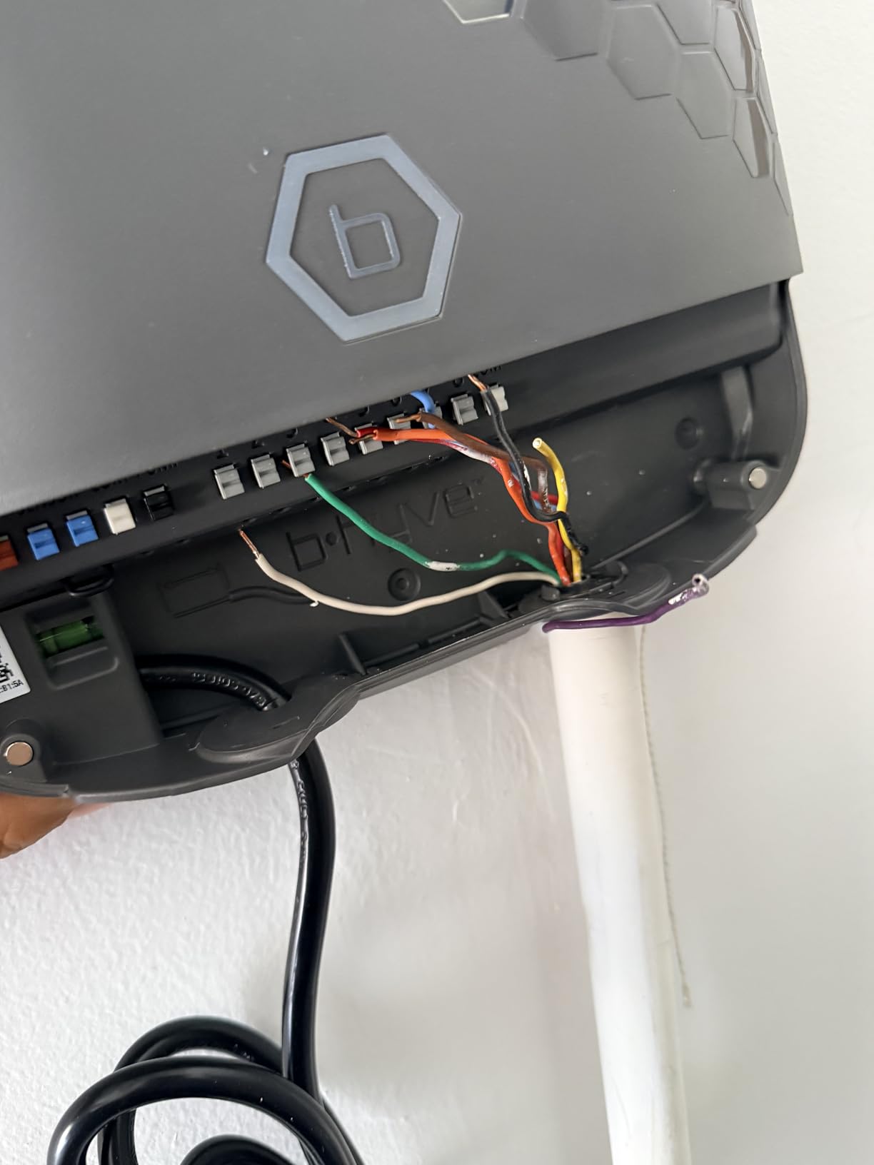 Orbit B-hyve XR Smart Sprinkler Timer - 8-Zone Indoor/Outdoor - WiFi-Enabled Irrigation Controller - App Control - Weatherproof Watering System - Multi Zone - Custom Programs customer photo 1