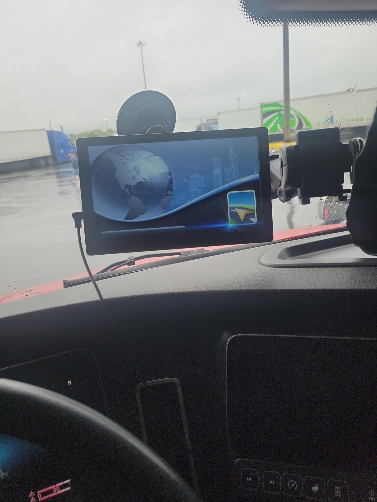 Truck GPS Commercial Drivers 2026, 9 inch Trucker GPS for Semi Truck | GPS Navigator for Car with 2026 Maps Lifetime Free Updates, Voice Guidance for Speed Warnings, Custom Routing, Driver Alerts customer photo 1