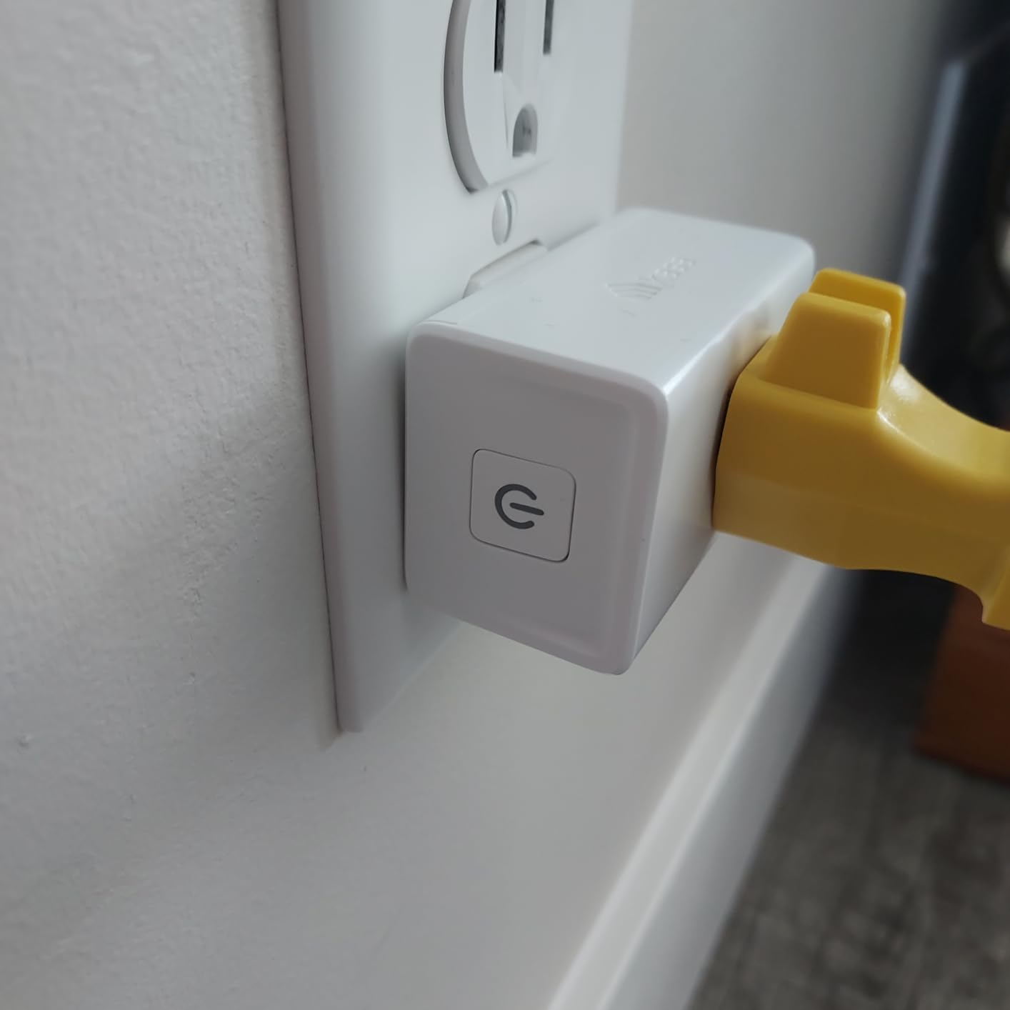 Kasa Smart Plug Ultra Mini 15A, Smart Home Wi-Fi Outlet Works with Alexa, Google Home, No Hub Required, UL Certified, 2.4G WiFi Only, 2 Count (Pack of 1)(EP10P2), White customer photo 2