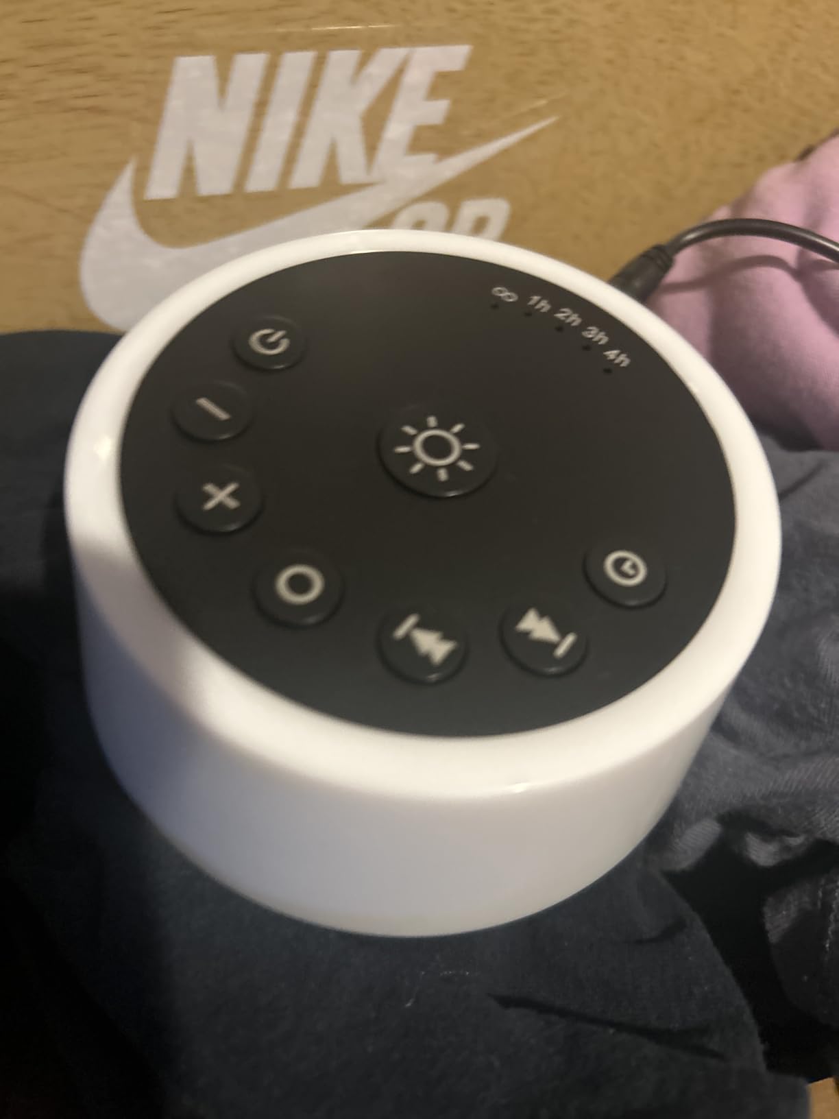 Sound Machines with 10 Colors Night Light 25 Soothing Sounds and Sleep White Noise Machine 32 Volume Levels 5 Timers Adjustable Brightness Memory Function for Adults Kids Baby customer photo 1
