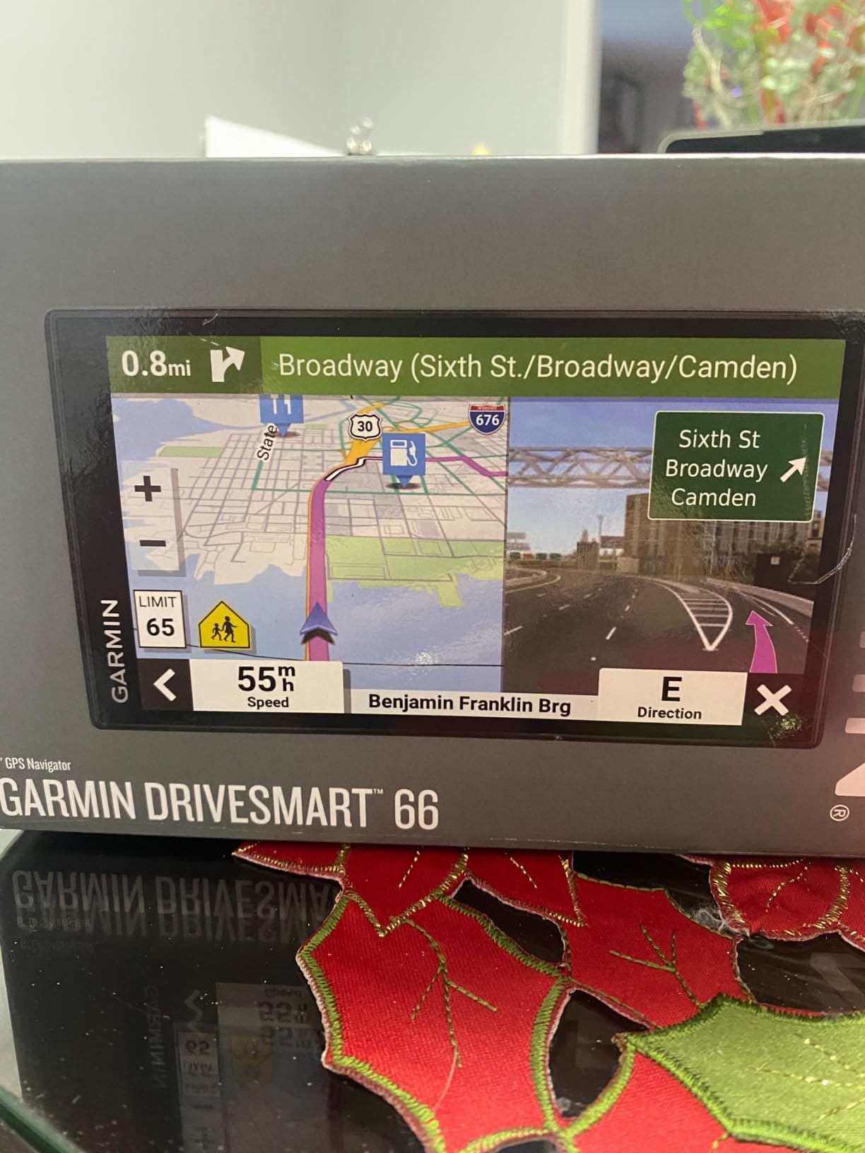 Garmin DriveSmart 86, 8-inch Car GPS Navigator with Bright, Crisp High-Resolution Maps and Garmin Voice Assist customer photo 2