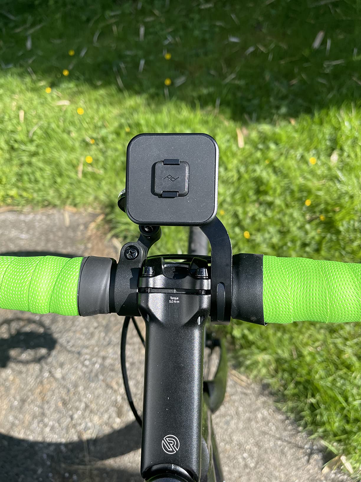 Peak Design Mobile Out Front Bike Mount, Black, SlimLink Technology, Machined Aluminum Construction, Adjustable Cycling Phone Mount, Fits Most Handlebar Sizes, Bike Phone Holder customer photo 2