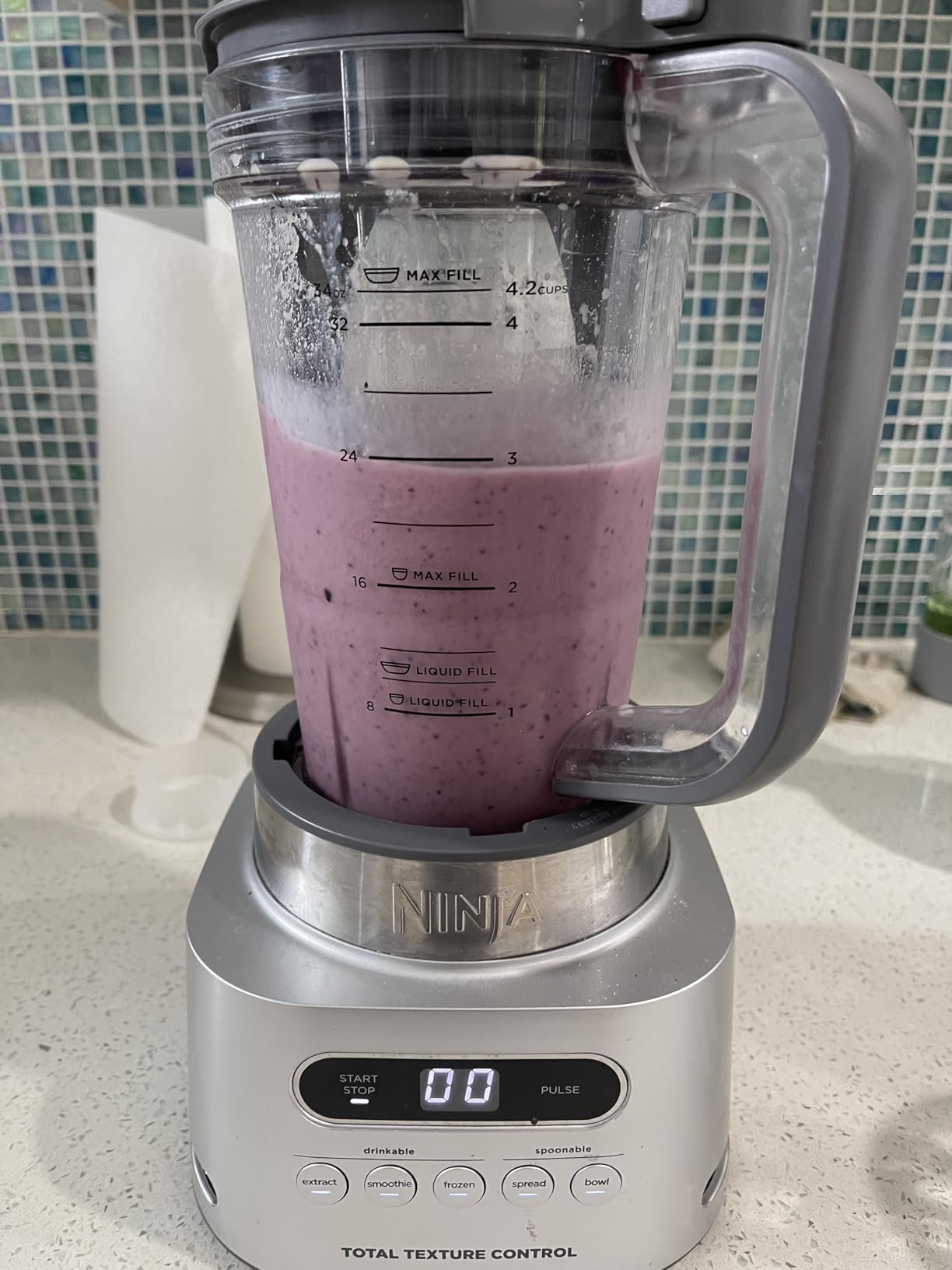 Ninja SS151 TWISTi Blender DUO, High-Speed 1600 WP Smoothie Maker & Nutrient Extractor, 5 Functions Smoothie, Spreads & More, smartTORQUE, 34-oz. Pitcher & (2) To-Go Cups, Gray customer photo 2