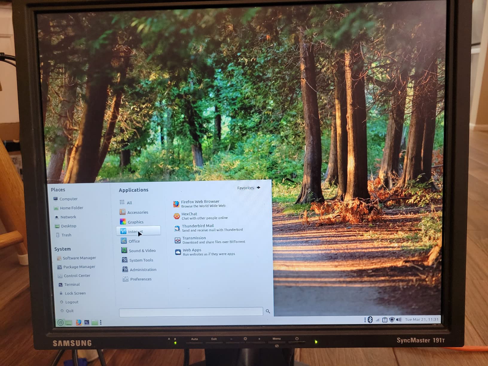 KAMRUI Pinova P2 Mini PC, AMD Ryzen 7330U, 16GB RAM 256GB SSD, Triple 4K Display customer photo 2