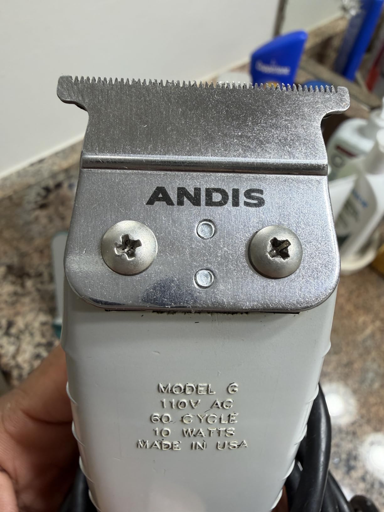 Andis 04780 Professional T-Outliner Beard & Hair Trimmer for Men | with Carbon Steel T-Blade, Bump Free Technology - Corded Electric Beard Trimmer, GTO, Grey customer photo 2