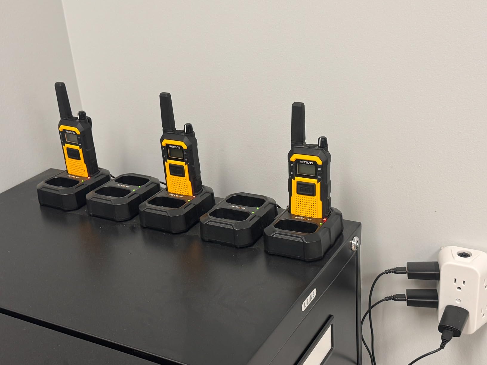 Retevis RB48 Military-Standard & IP67 Waterproof Walkie Talkies Long Range | Heavy Duty FRS Two Way Radio for Construction, Large Front PTT & Dual PTT, Vibration Alert, NOAA, Floating, SOS (4 Pack) customer photo 1