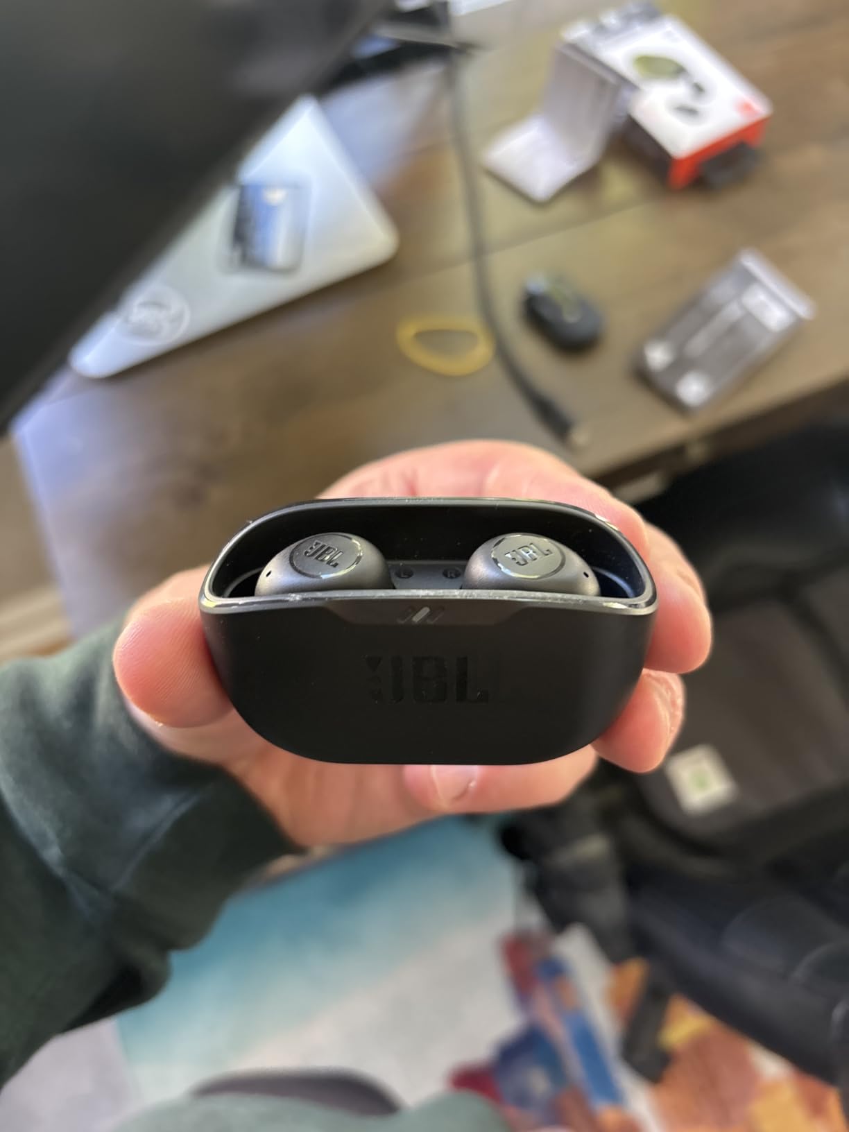 JBL Vibe Buds - True Wireless Earbuds - Black | JBL Deep Bass Sound, Comfortable fit, Up to 32h (8h buds + 24h case) with speed charging customer photo 1
