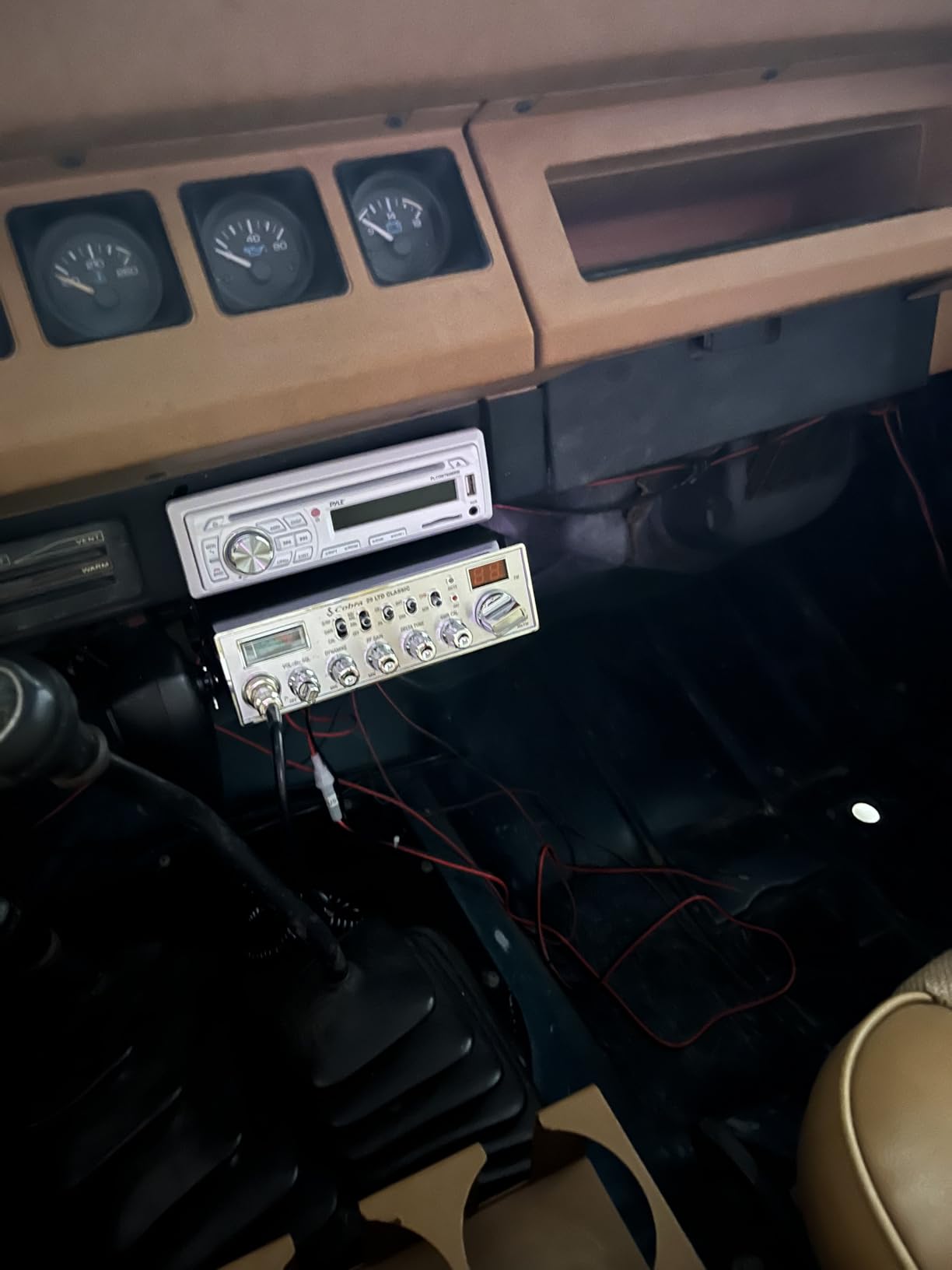 Cobra 29 LTD Classic AM/FM Professional CB Radio customer photo 1