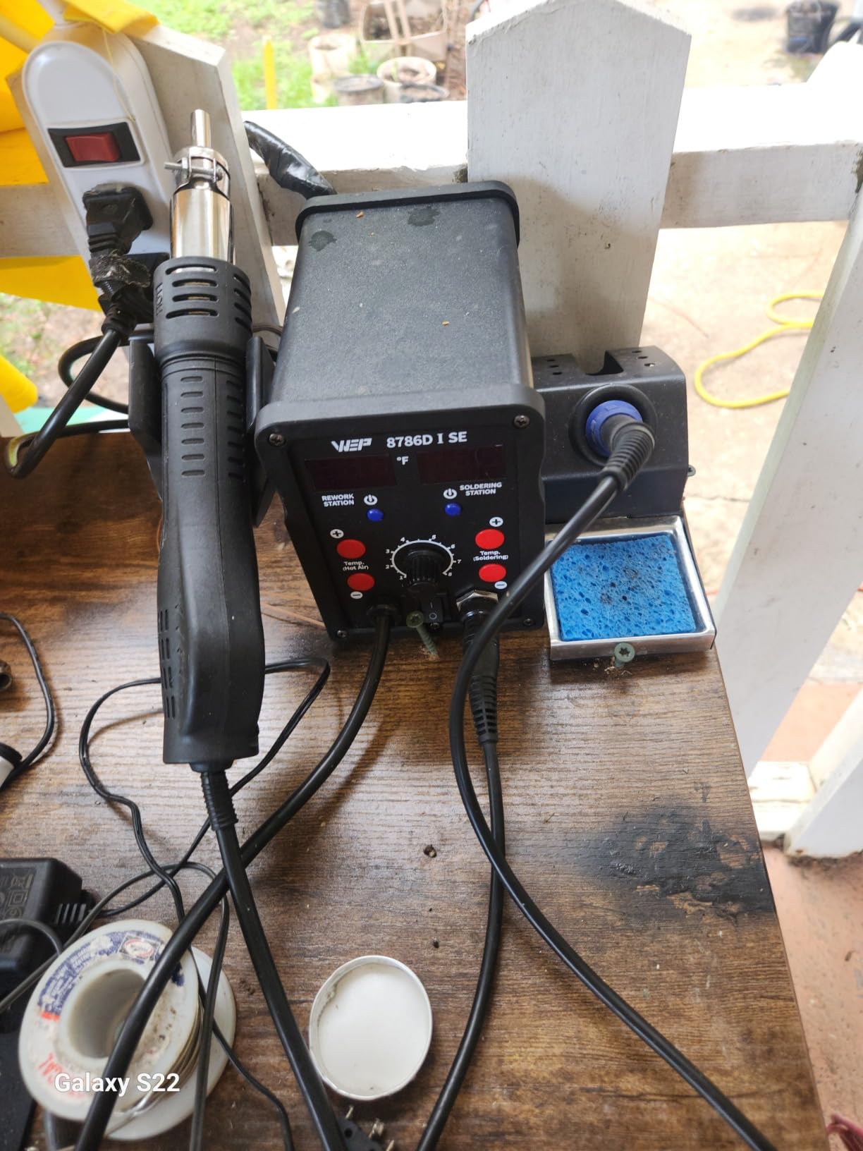 WEP 8786D-I SE Hot Air Soldering Iron Station Kit 2-IN-1 for Rework, Desoldering customer photo 2