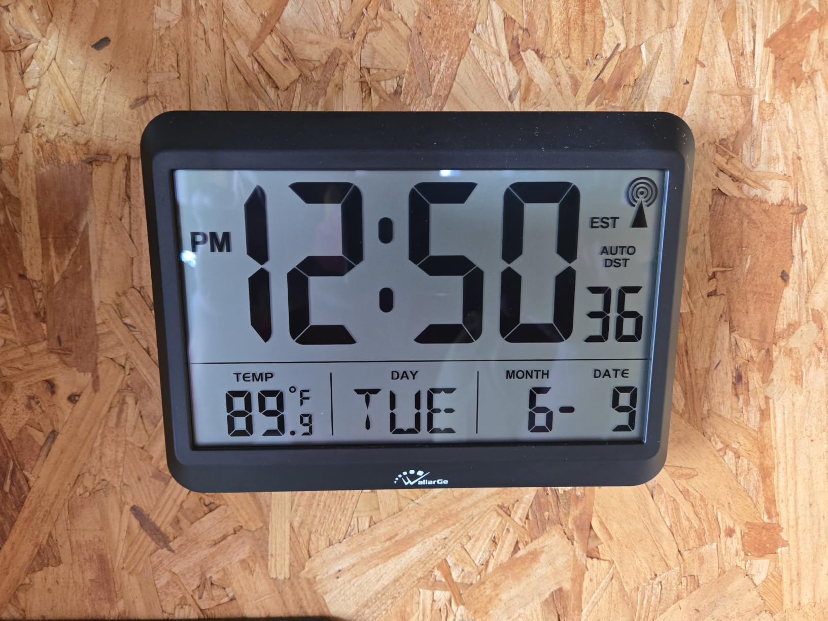 WallarGe Atomic Digital Wall Clock Battery Operated, Self-Setting, Large Display with Temperature, Date, Day of The Week, Silent Wall Mount Digital Clock, 4 Time Zones, DST customer photo 2