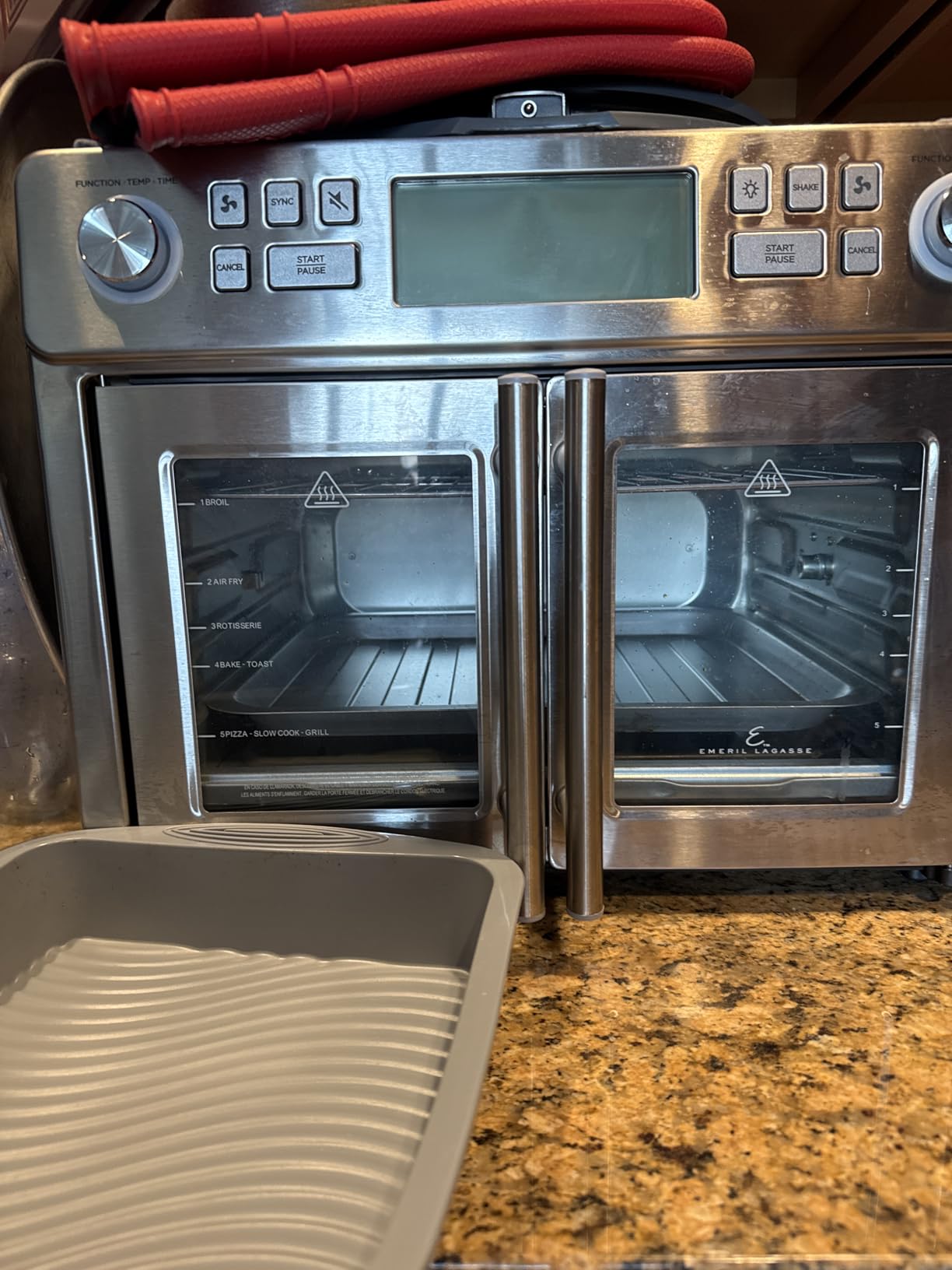 Emeril Lagasse Dual Zone Technology 25QT Air Fryer Oven | Dual-zone 25QT air fryer oven cooks two foods at once with synchronized settings and faster convection cooking customer photo 1