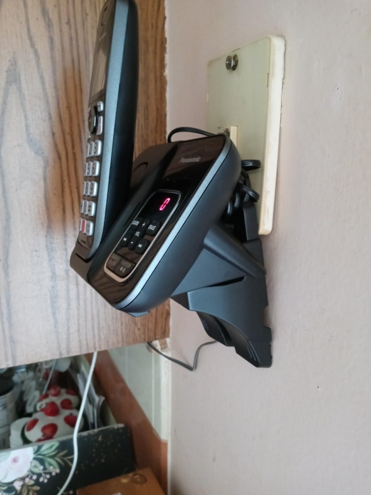 Panasonic Cordless Phone with Answering Machine, Advanced Call Block, Bilingual Caller ID and High-Contrast Display, Expandable System with 3 Handsets - KX-TGD833M (Metallic Black) customer photo 1