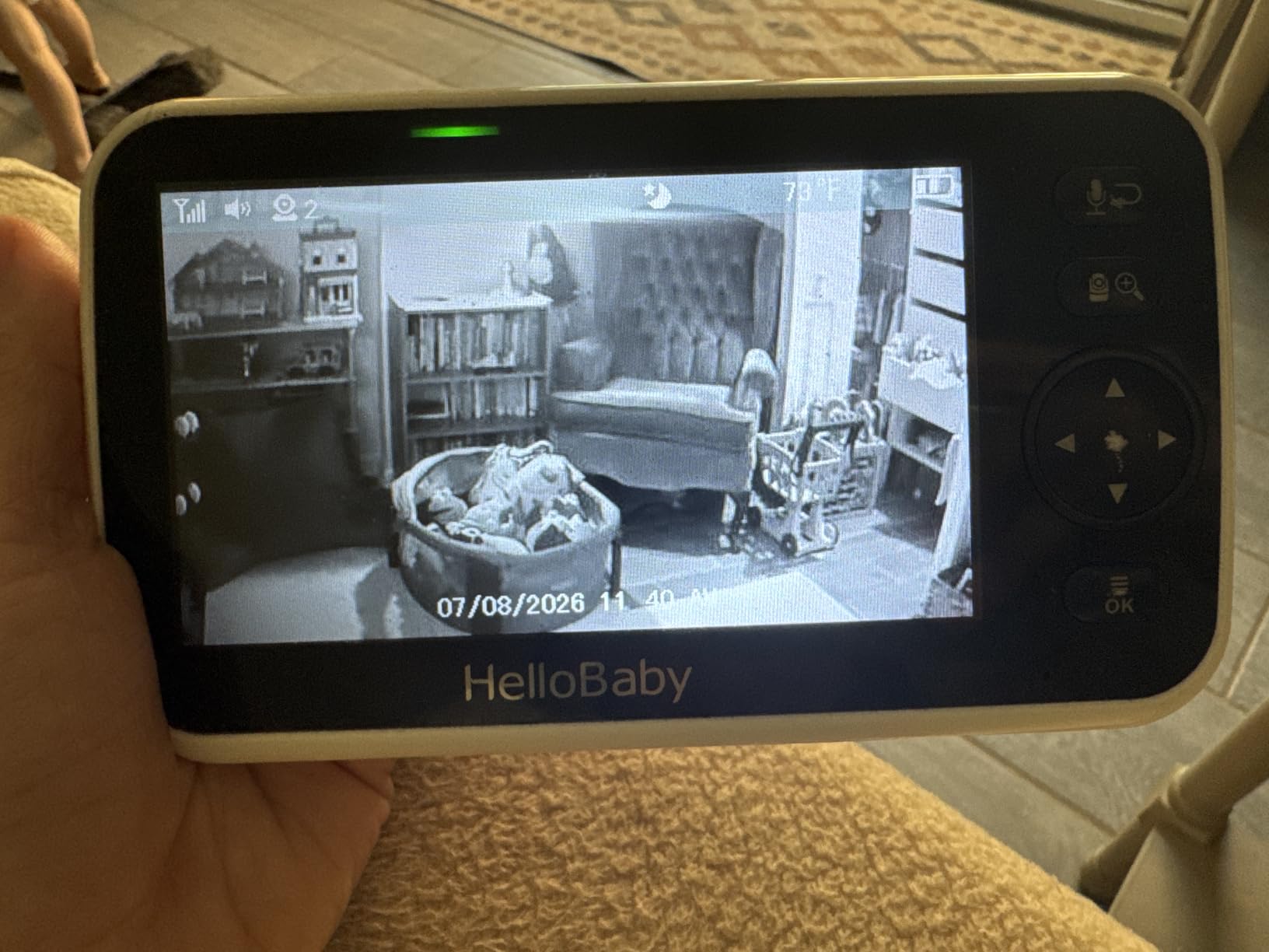 HelloBaby No WiFi Baby Monitor 2 Cameras and Audio HB6550, 5