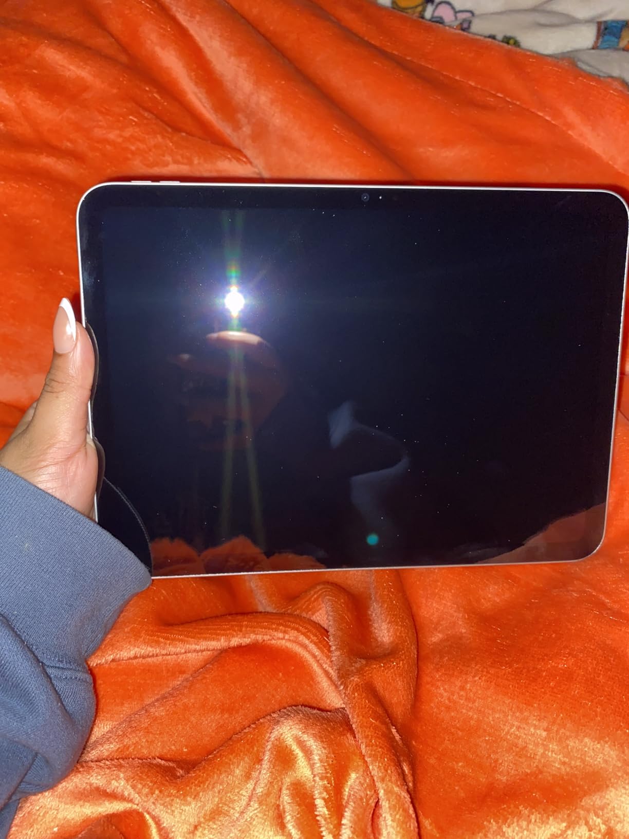Apple iPad (10th Generation, 10.9-inch, 2022), 64GB, Wi-Fi, Silver (Renewed Premium) customer photo 1