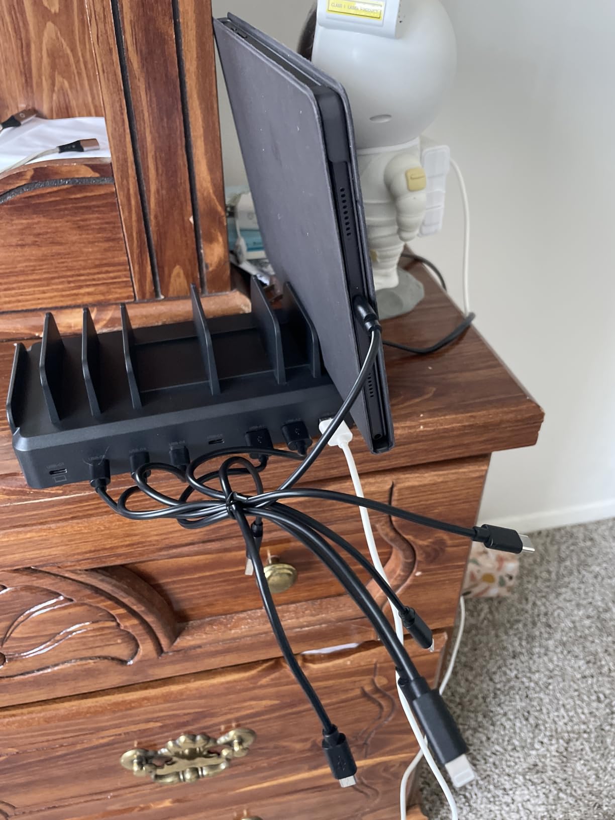 300W Charging Station for Multiple Devices, 8 Port Multi USB C Fast Charger Station Dock for MacBook iPhone 17/16/15/14/13/12 Samsung Pixel Series iPad, Black (6 Mixed Short Cables Included) customer photo 1
