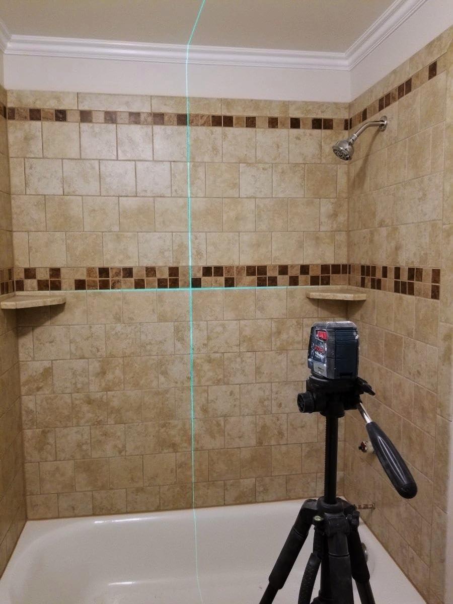 BOSCH GLL50-20G 50 Ft Green-Beam Self-Leveling Cross-Line Laser Level customer photo 2