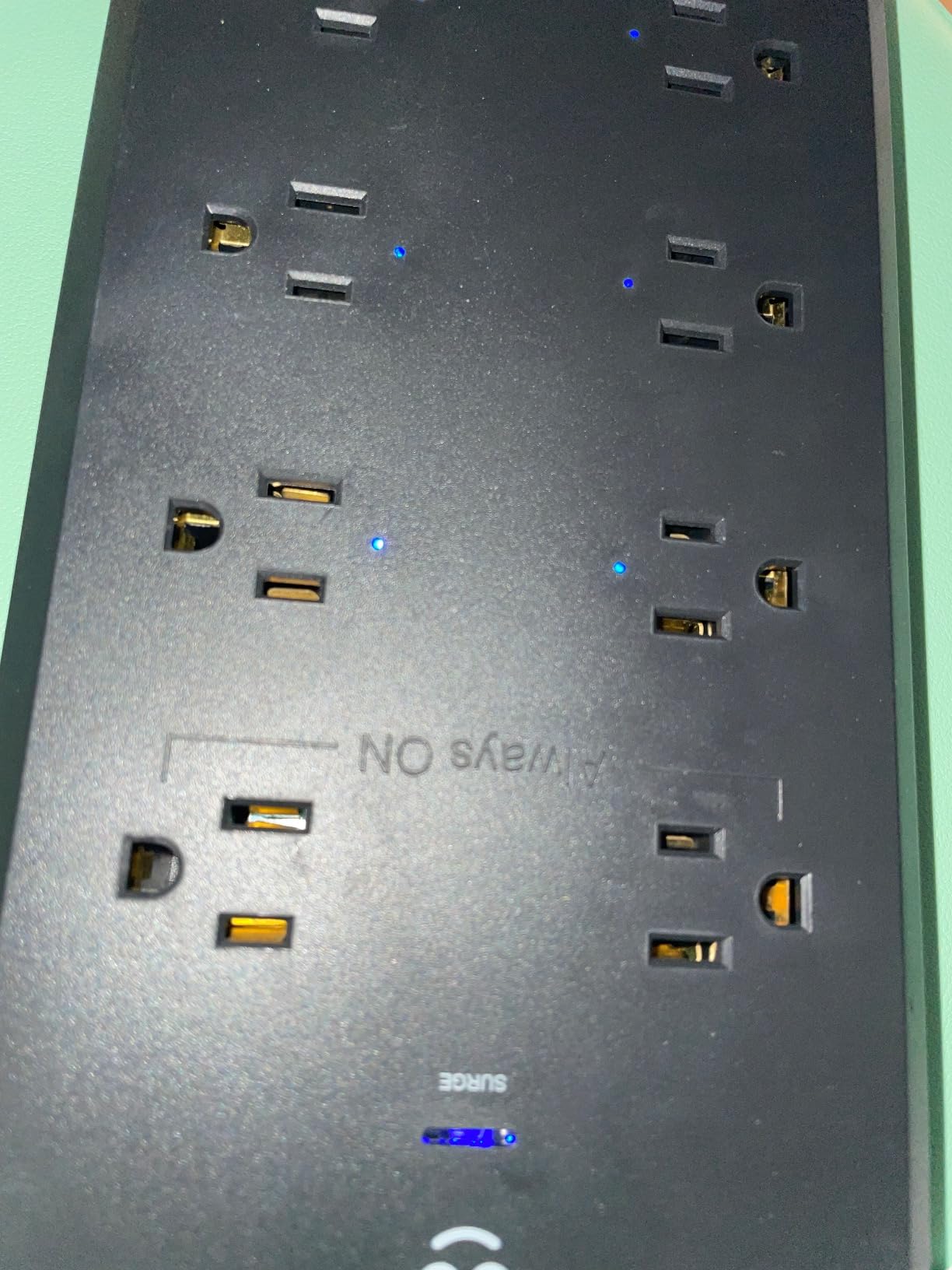Geeni Surge Ultra Smart 8-Outlet Surge Protector, No Hub, 6 ft. Cord, Black | 6 smart outlets, 2 always-on outlets, Wi-Fi & voice control, 1200 joules protection customer photo 1