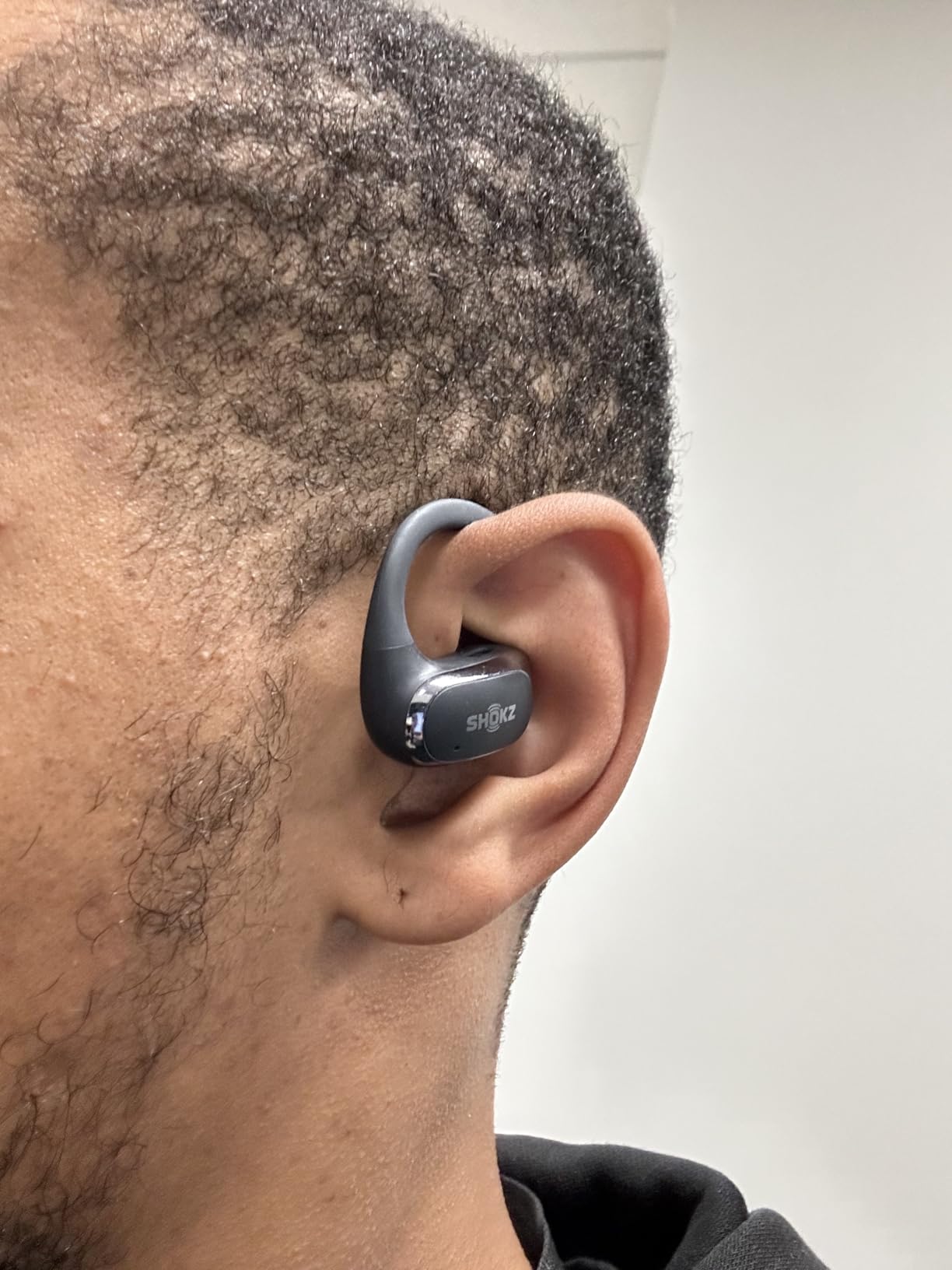 SHOKZ OpenFit Air - Open-Ear Headphones, True Wireless Earbuds, Water Resistant, Secure Earhooks for Daily Use, Black | Hooked comfort; Natural sound; Open-ear awareness; AI call clarity; IP54; Workout/leisure/work/driving use customer photo 1