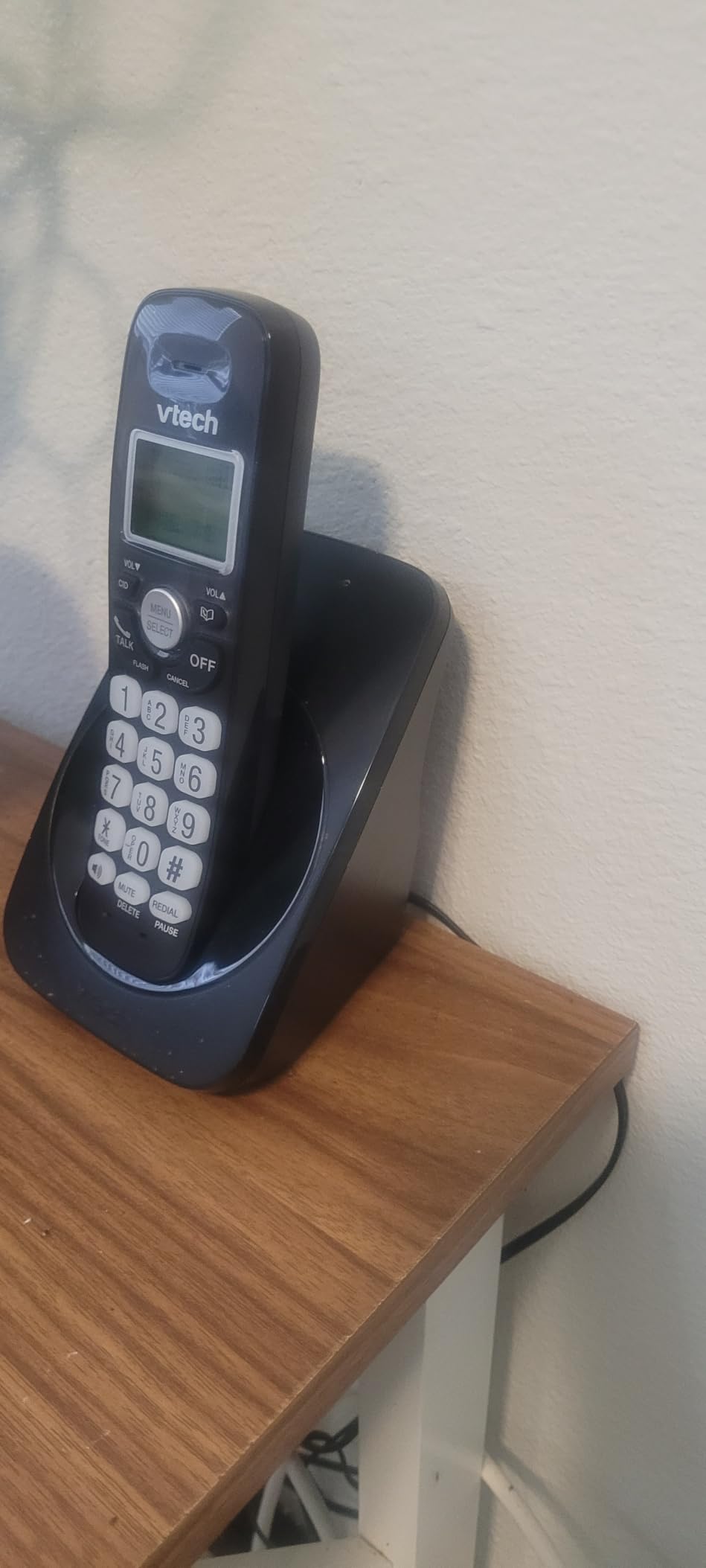 VTech Cordless Phone with DECT 6.0, Full-Duplex Speakerphone, Lighted Display, Backlit Keypad, Caller ID/Call Waiting, Volume Control, Hearing Aid Compatible, Wall Mount | VG131-11 (Black) customer photo 2
