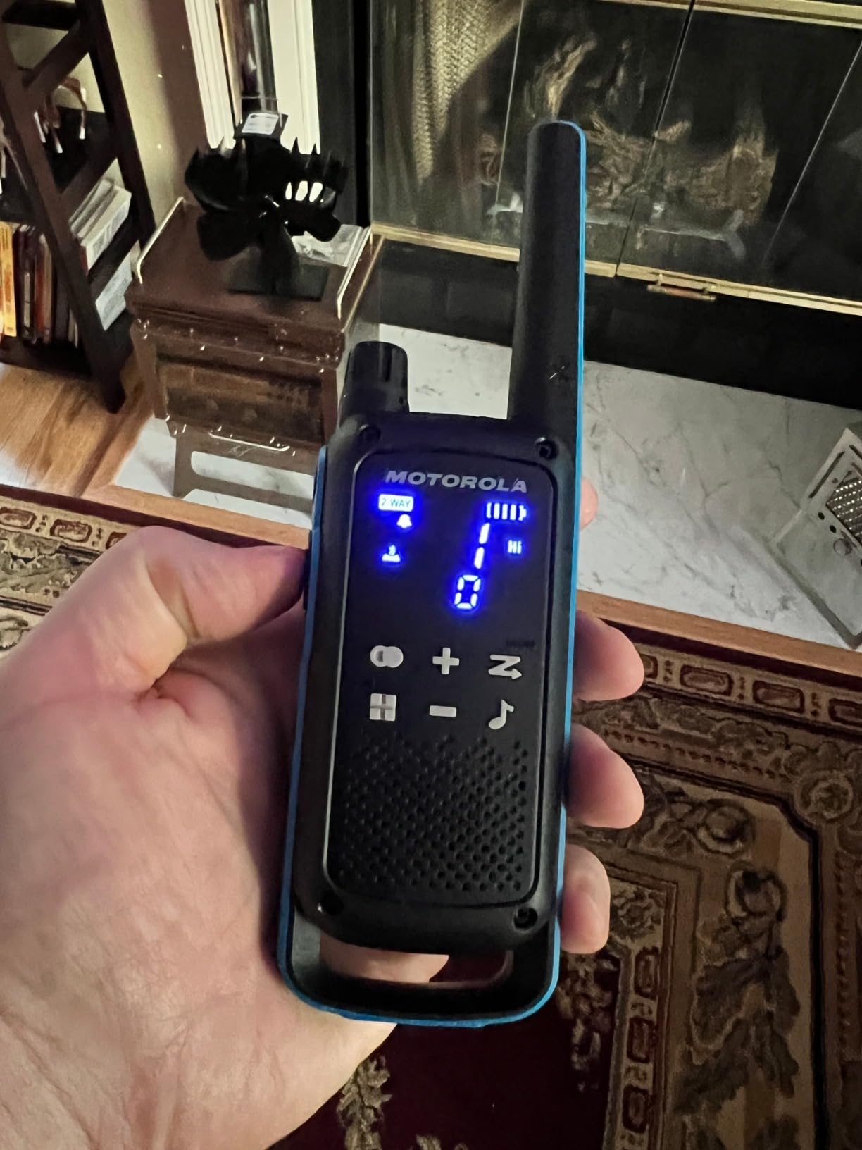 Motorola Solutions T802 Talkabout Two-Way Radios Waterproof IP54 Walkie Talkie Emergency Preparedness, Rechargeable, 22 Channel, 35 Mile Range, Black W/Blue (2 Pack) customer photo 2